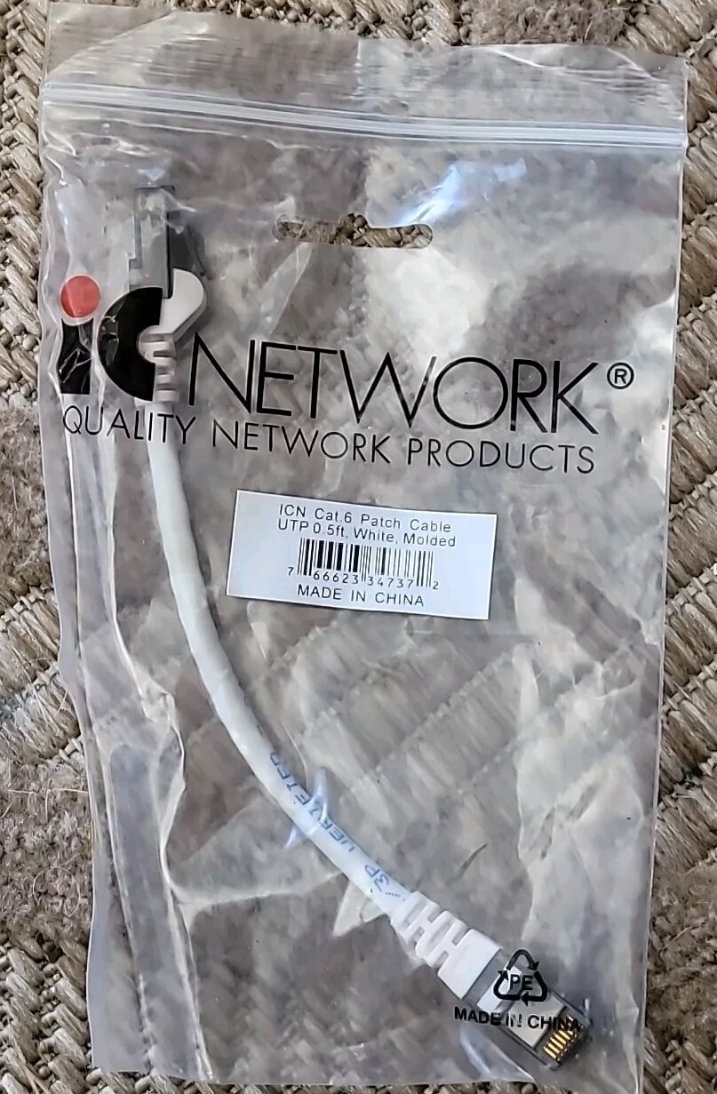 Intellinet Network cat6 RJ-45 male/RJ-45 male UTP network patch cable 6"