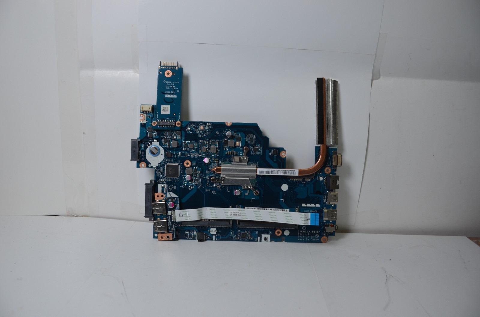 ACER ASPIRE V3-572P-326T Z5WAH-LA-B161P