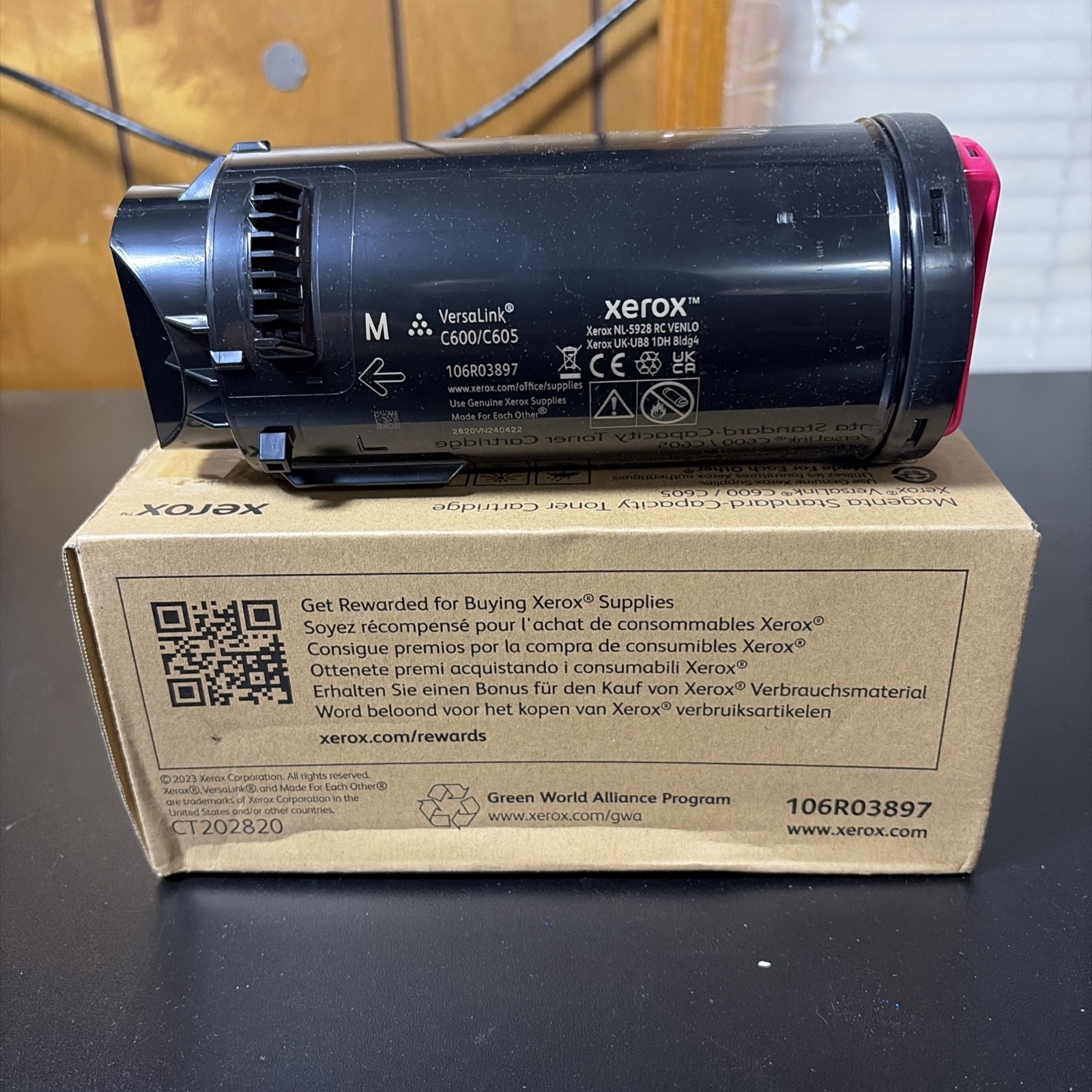 Genuine Xerox Versalink 106R03897 C600/C605 Magenta Toner