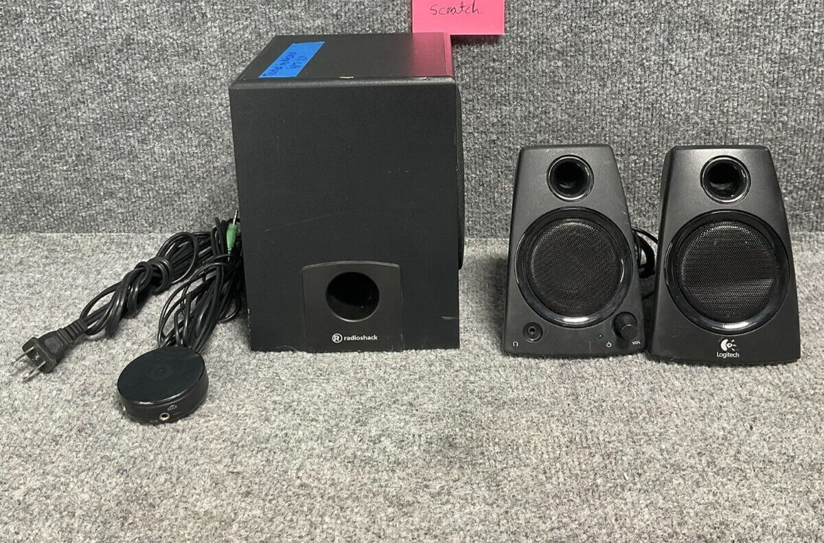 Radio Shack Subwoofer 4000466 With Multimedia Computer Speakers In Black Color