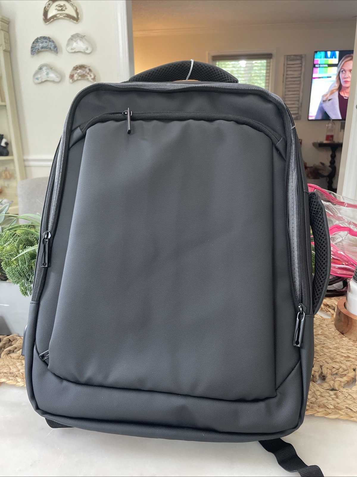 NWOT Black Laptop Backpack with USB Charging Adjustable Straps Back To School
