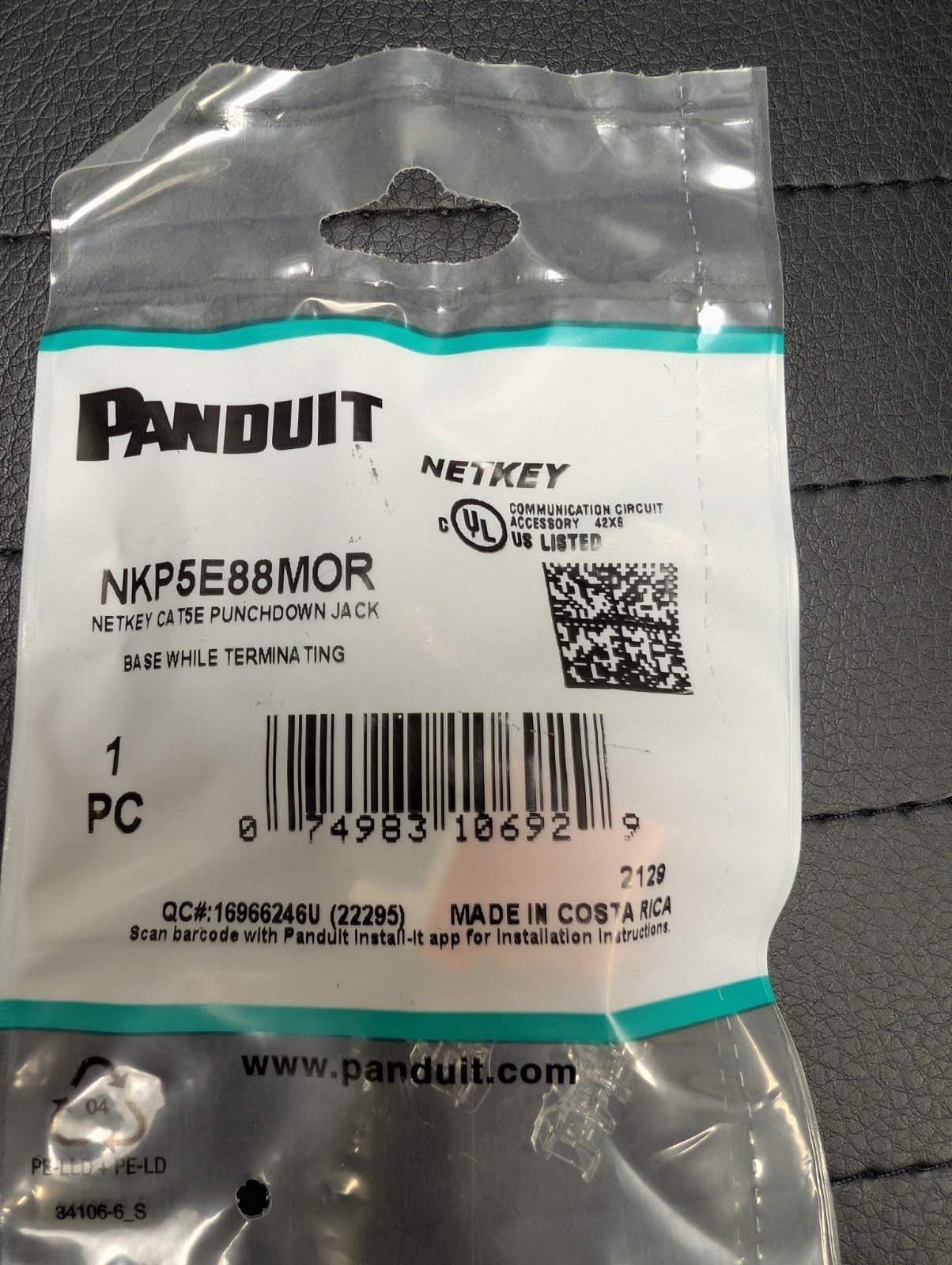 BOX OF 34 PANDUIT NKP5E88MOR NETKEY CAT6E PUNCHDOWN JACK  ORANGE