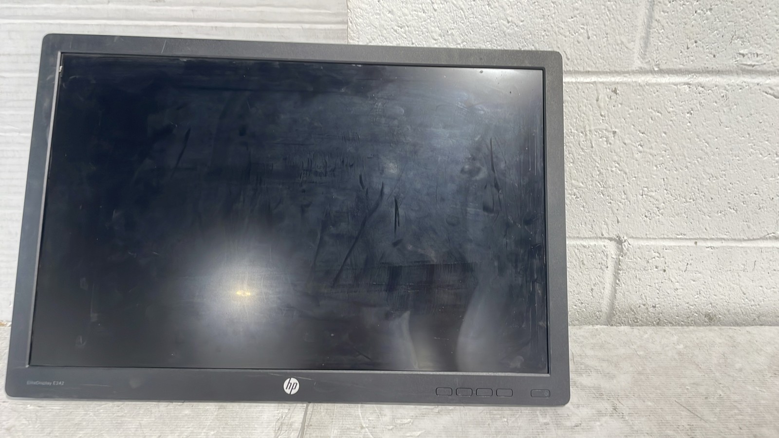 HP EliteDisplay E242 24" IPS WUXGA 1920x1200 HDMI DP VGA M1P02A 2016