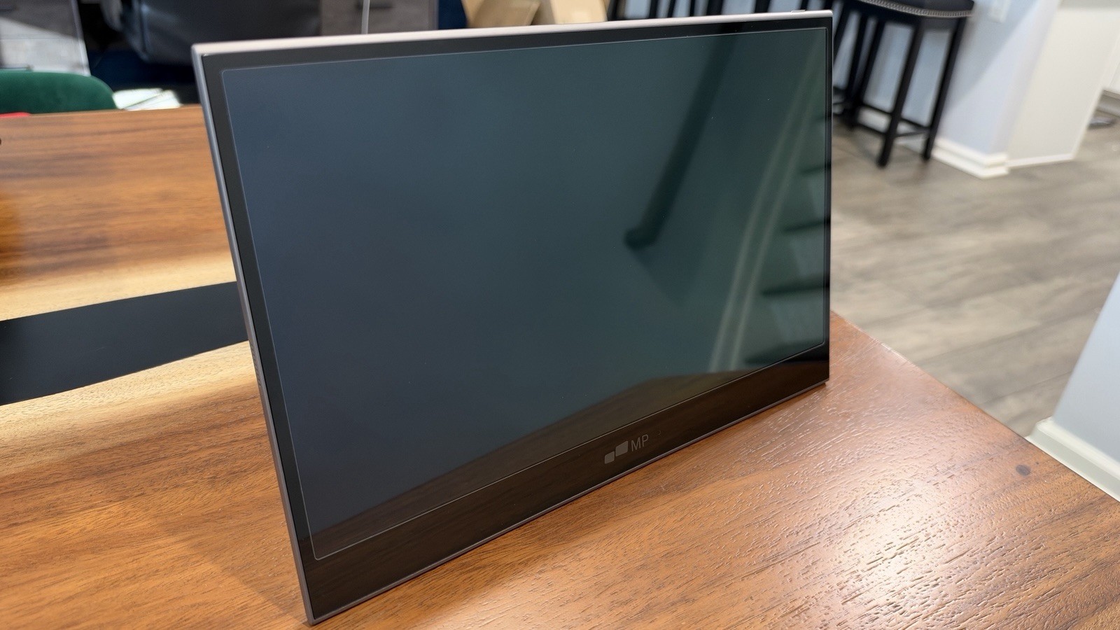 Mobile Pixels GLANCE Pro 15.6" OLED USB-C Portable Touchscreen Monitor, 16:9
