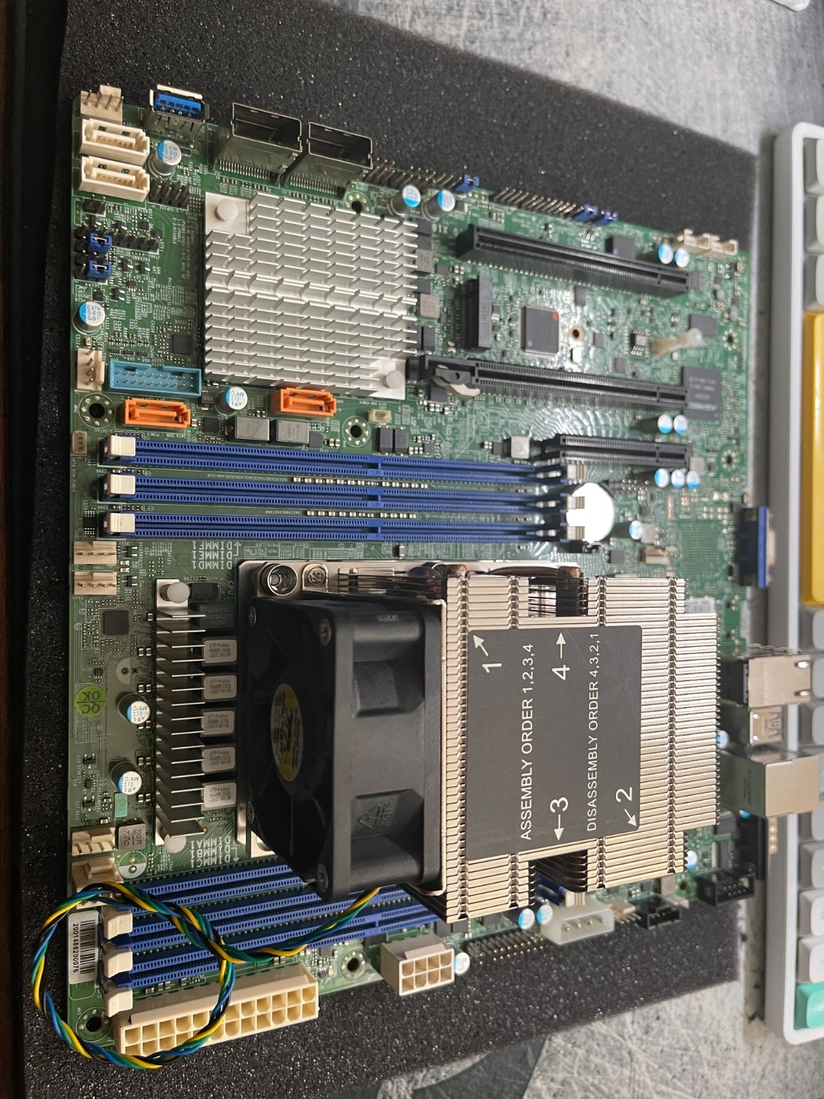 Supermicro X11SPM-F 3647 mATX Motherboard + Intel Xeon Gold 6132 + 2U cooler