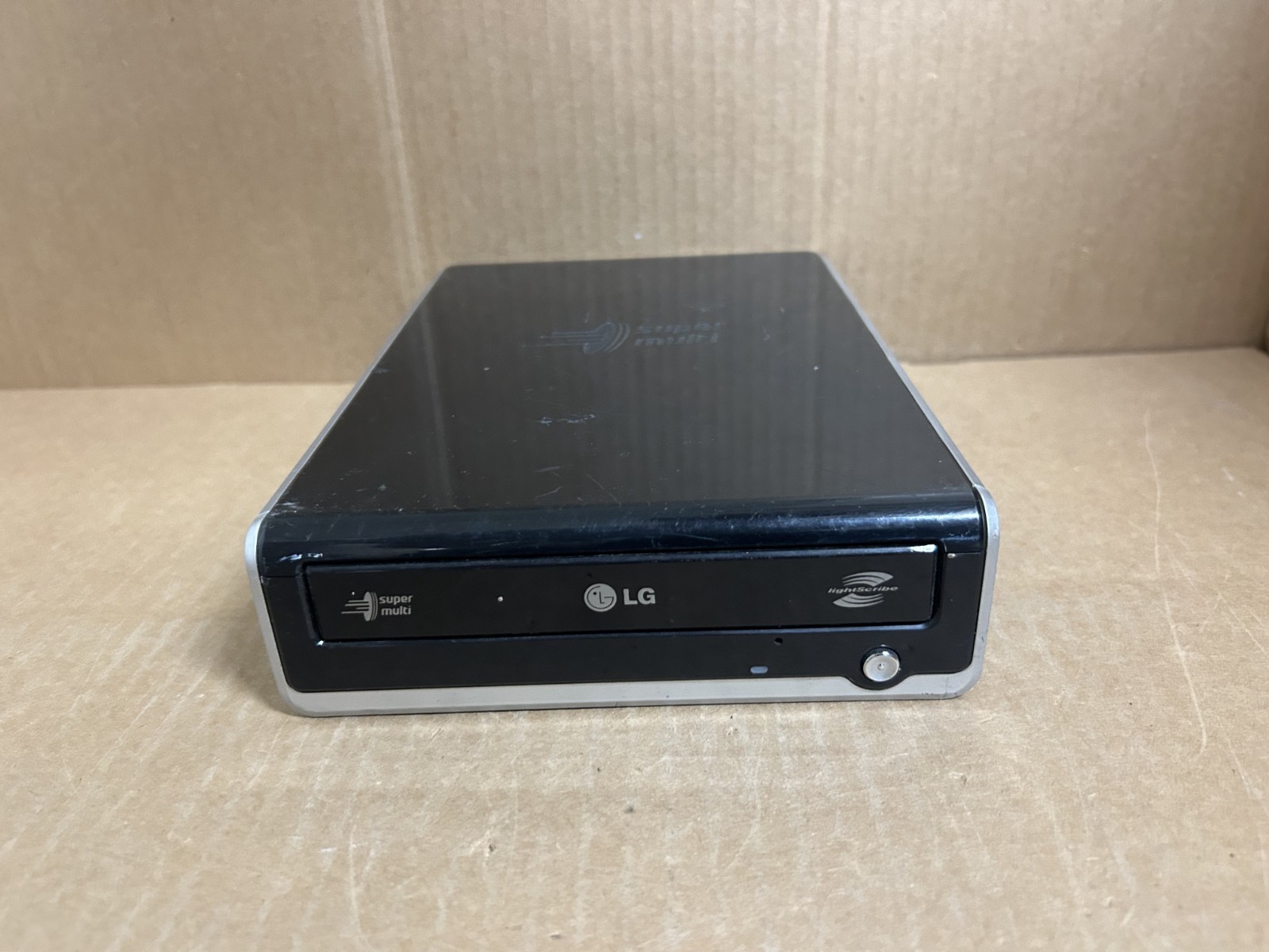 LG GE20 External Super Multi DVD Rewriter 20x USB 2.0 Model No: GE20LU11