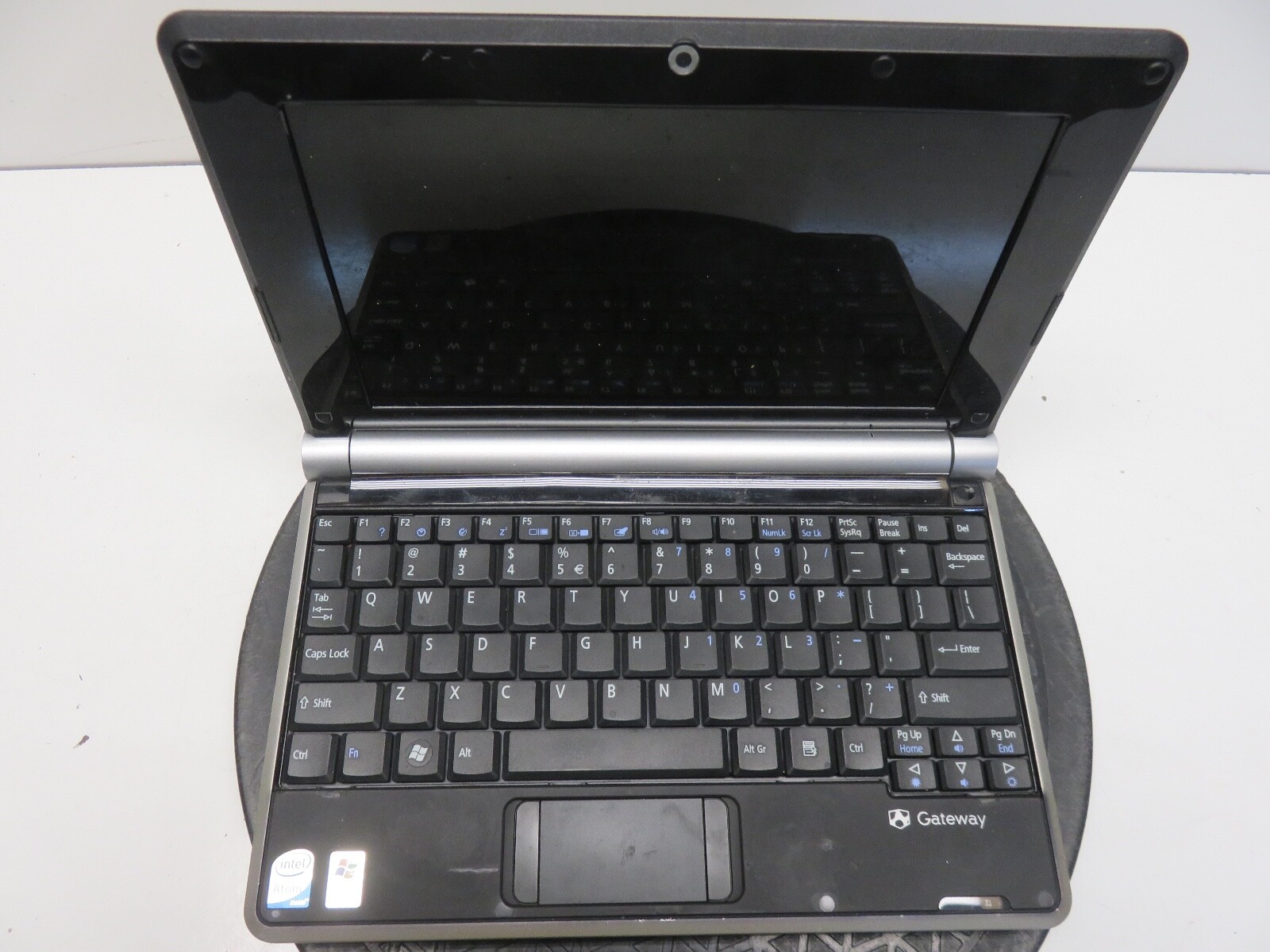 Gateway LT 1005U Intel Atom N270 1.6GHz 1 GB NO HDD No Batt