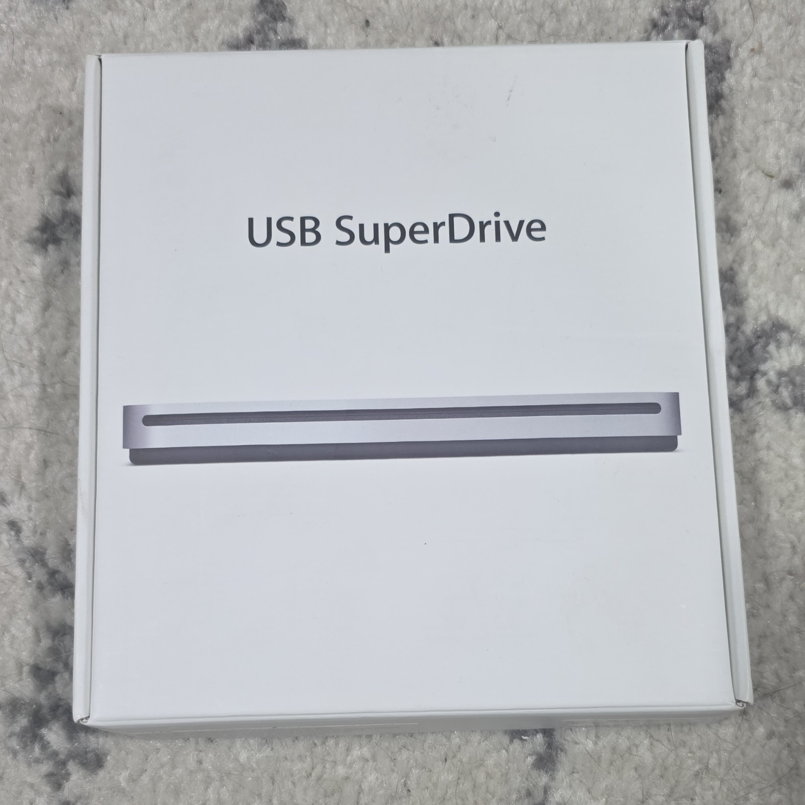 Apple USB SuperDrive Model A1379 MD564ZM/A  WITH BOX -Excellent Condition