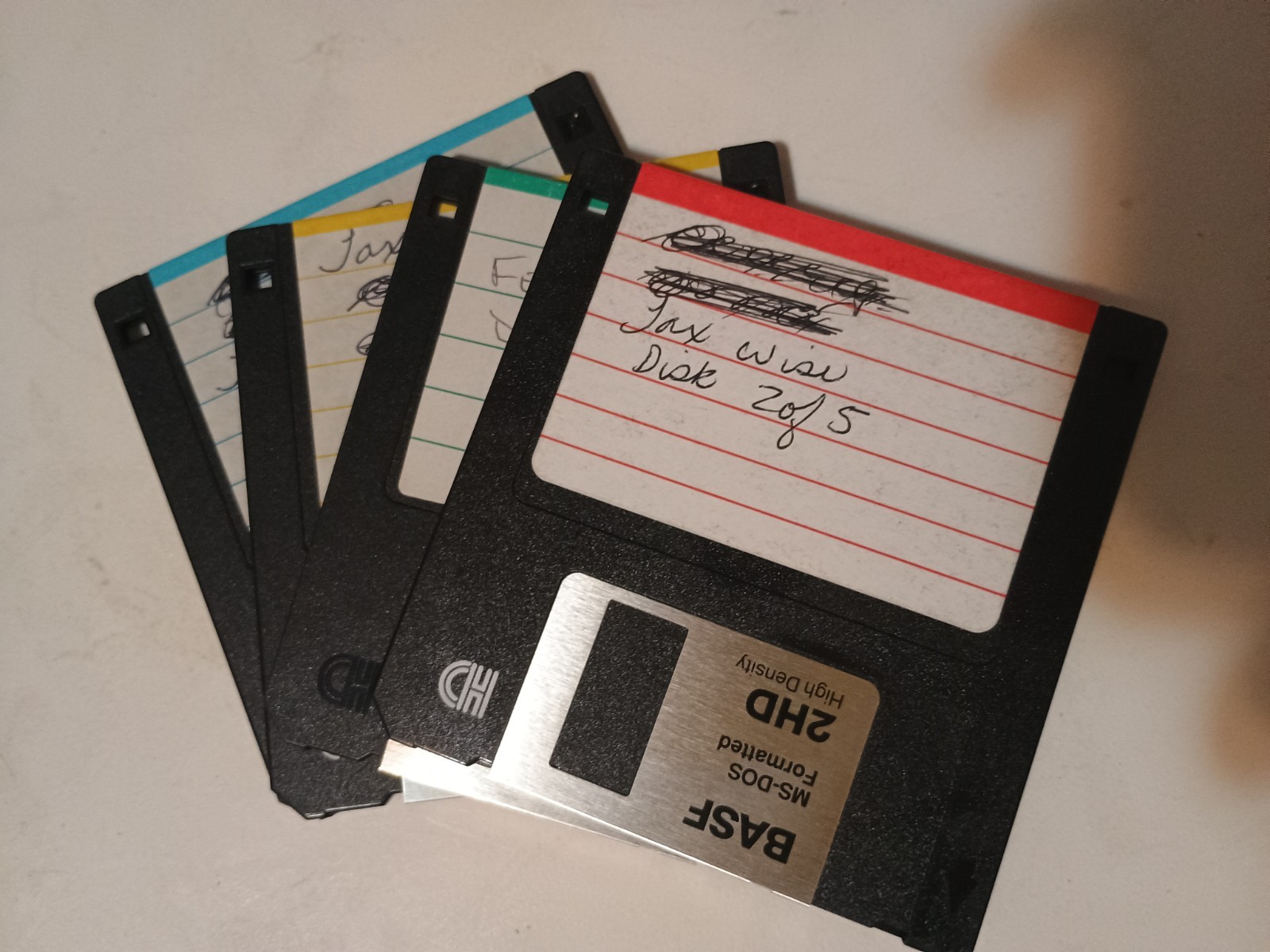 Floppy Disks 3.5" inch - Black / Beige