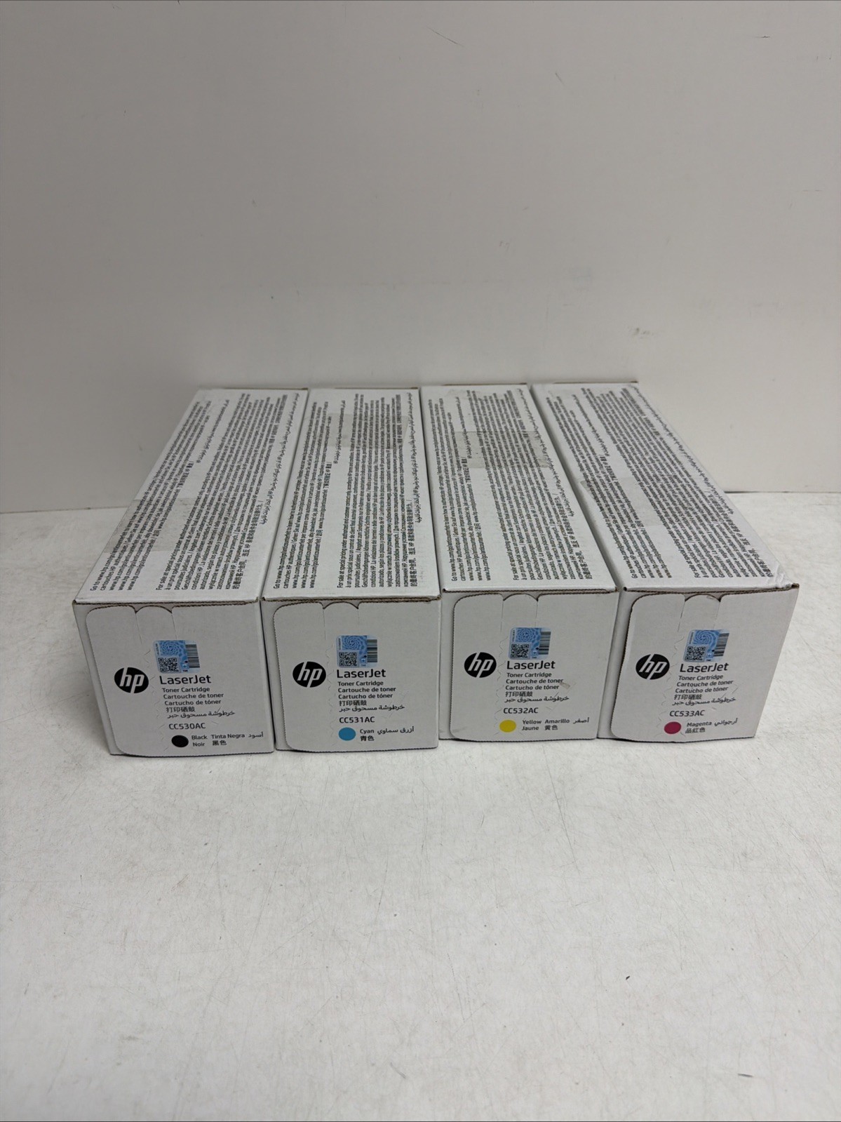 LOT OF 4 GENUINE HP 304A TONER CARTRIDGE CC530AC CC531AC CC532AC CC533AC