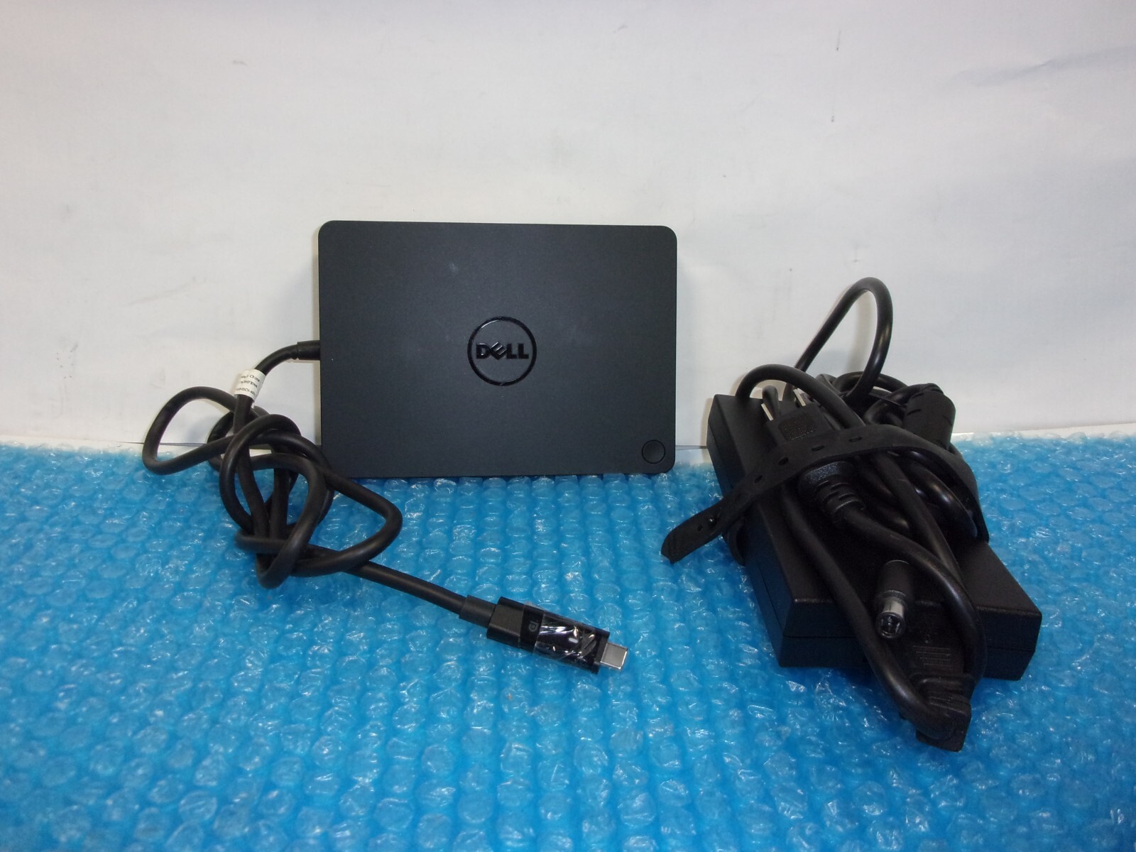 Dell WD15 K17A USB-C Dock Docking Station K17A001 With 130W A/C Adapter