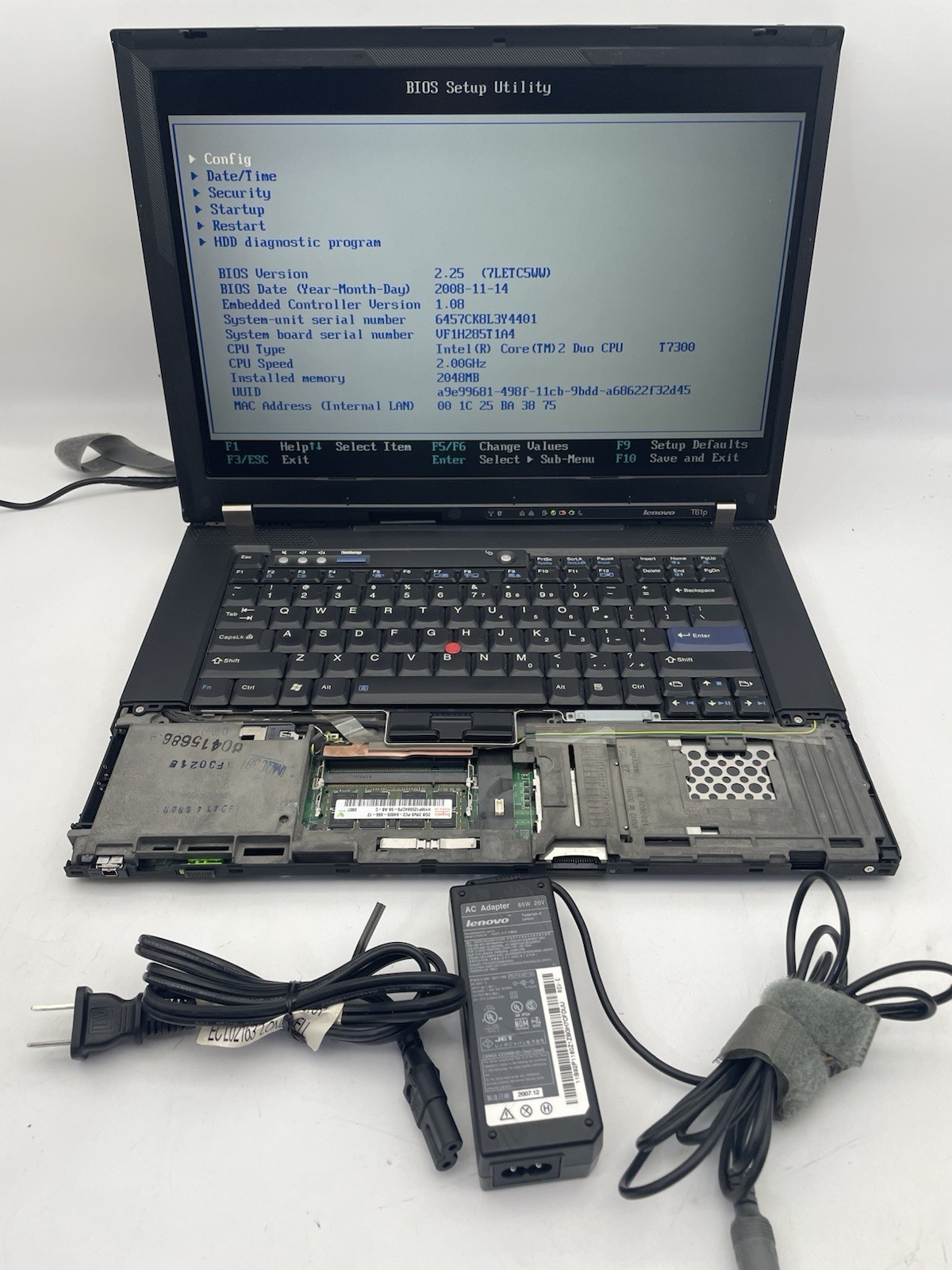 Lenovo ThinkPad T61P 6457 CK8 15.4" Laptop C2D T7300 60GB HDD No OS