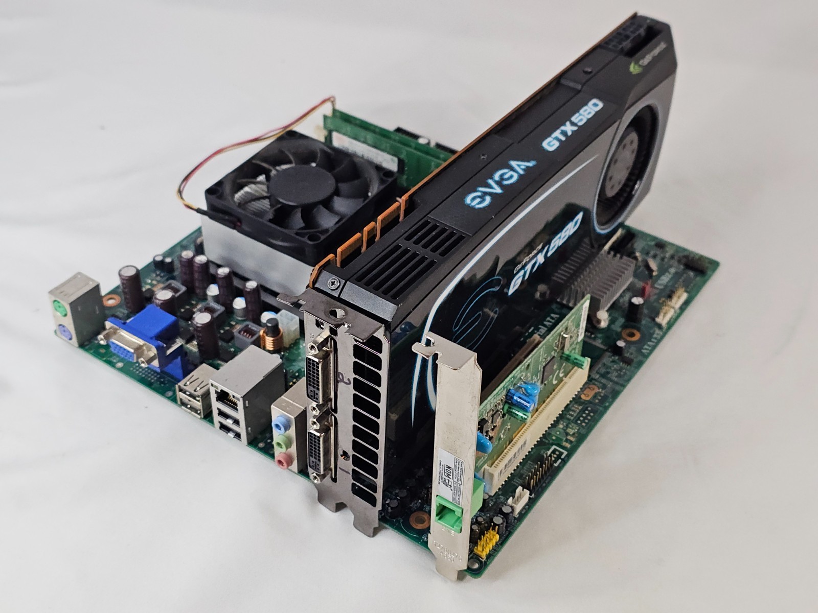 ECS MCP61PM-HM MB/AMD Athlon 64 X2 CPU/EVGA GeForce GTX 580 GPU/Hynix 2GB RAM