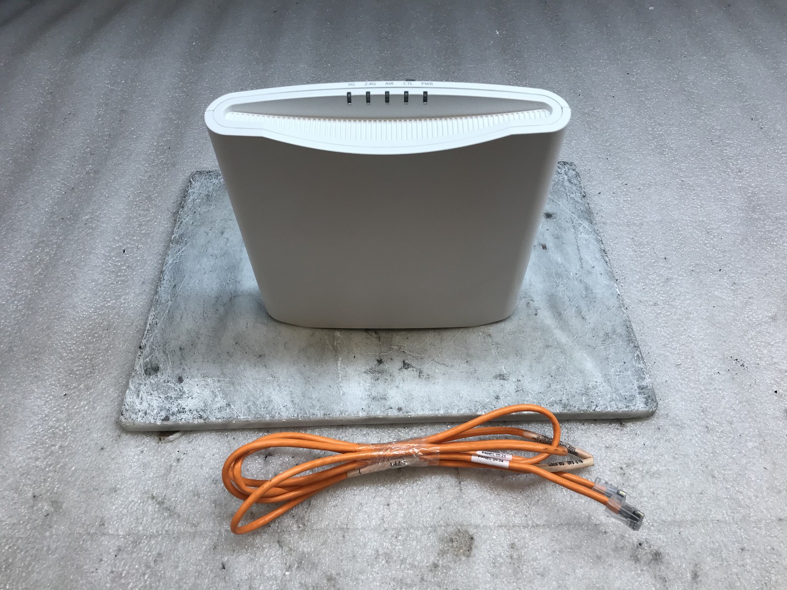 Ruckus Wireless ZoneFlex-R710 901-R710-US00 Dual-Band Wireless Access Point