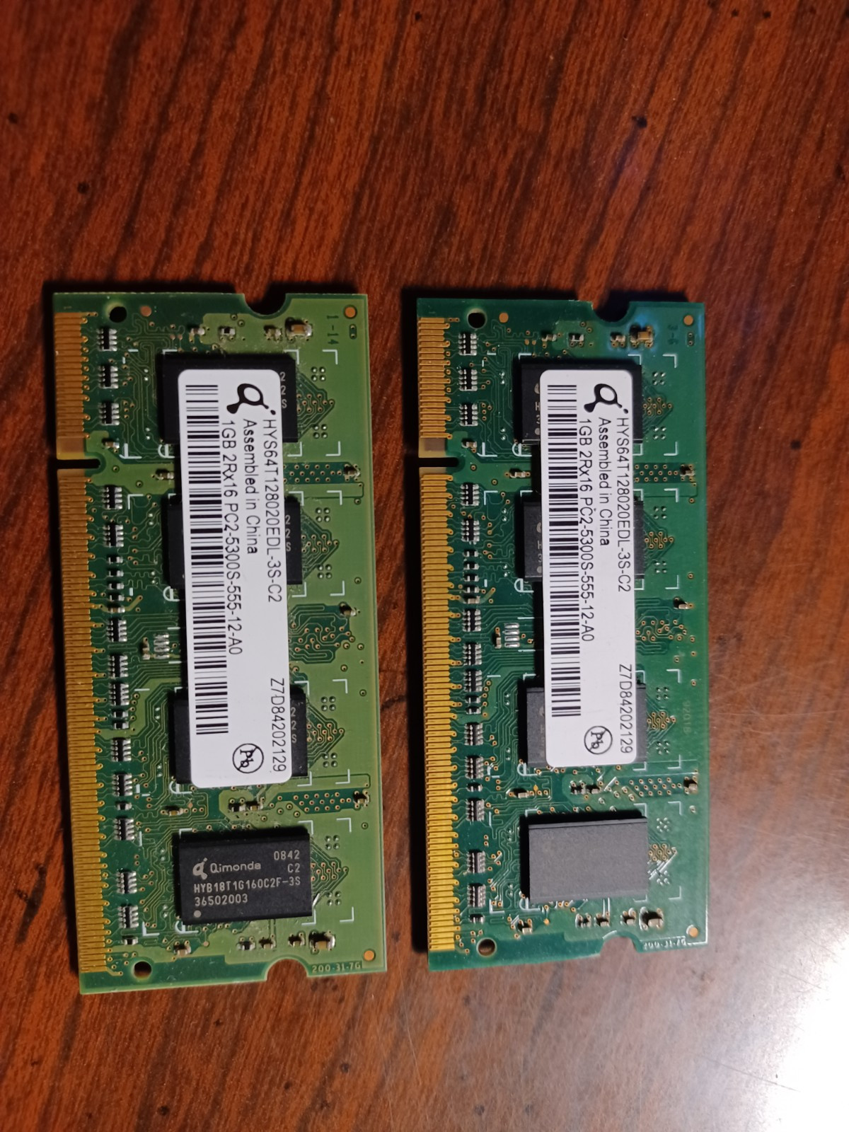 2x1GB (2GB kit) Qimonda HYS64T128020EDL-3S-C2 DDR2 RAM 667MHz PC2-5300S-555 TOP