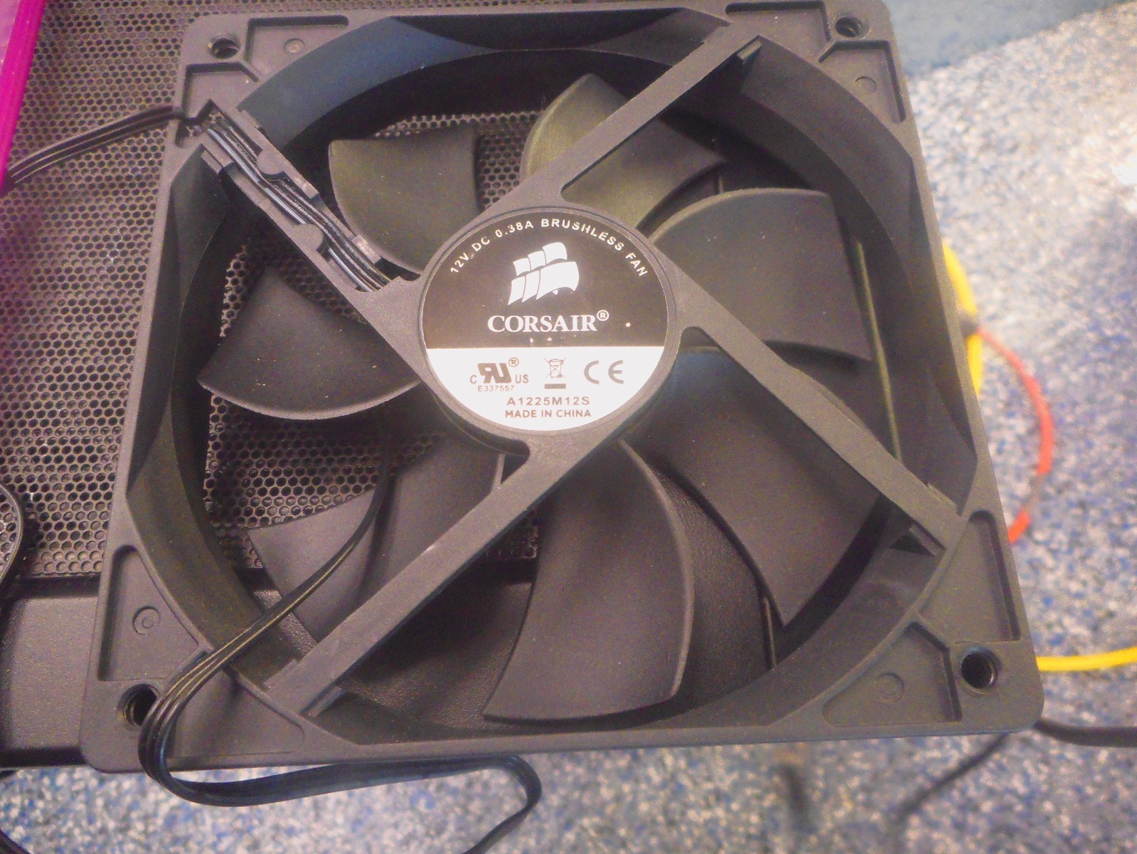 corsair case fan PN: A1225M12S BLACK FAN