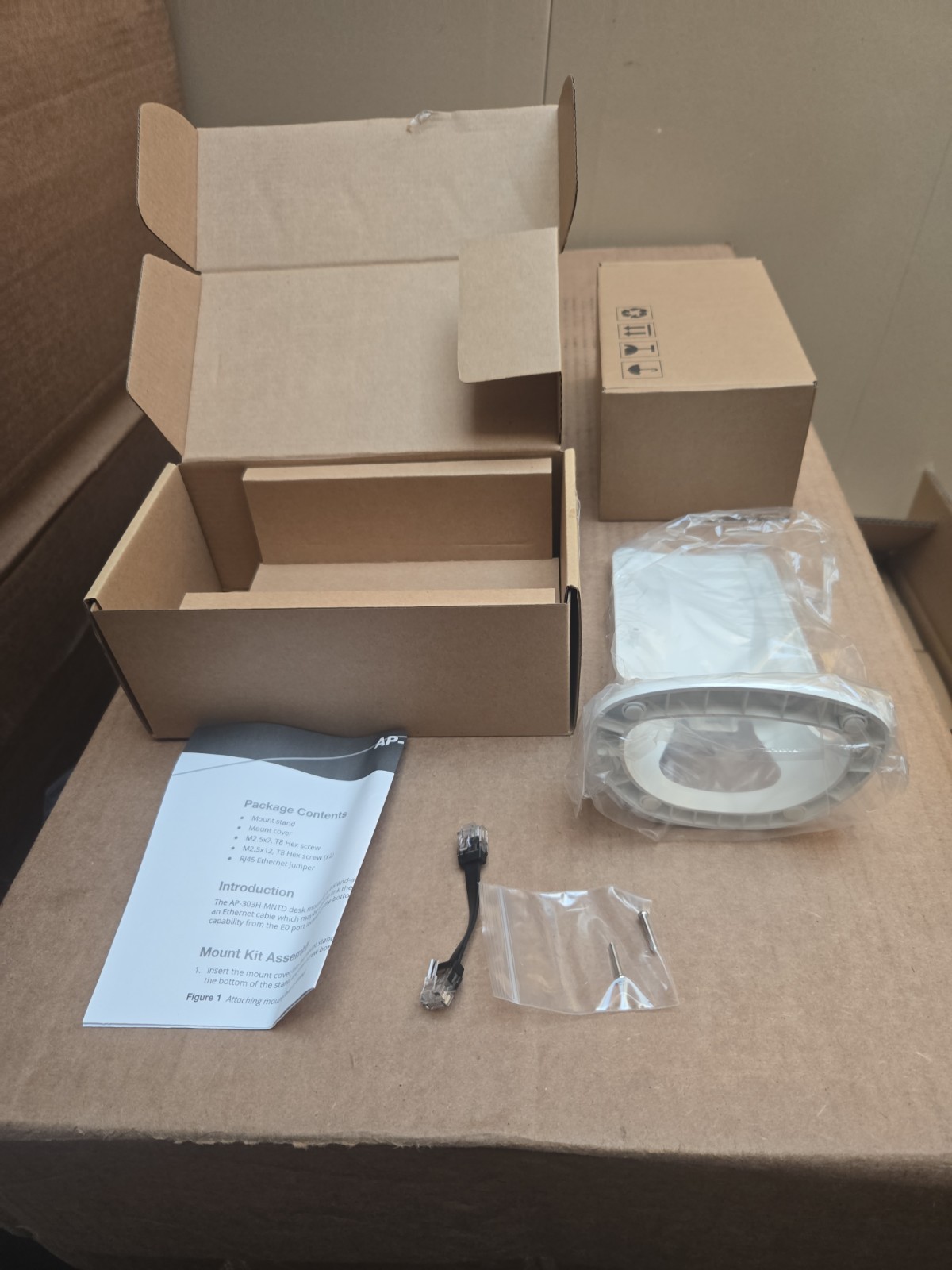 Aruba AP-303H MNTD Wireless Access Point With Desk Mount Kit ￼(JY689A)