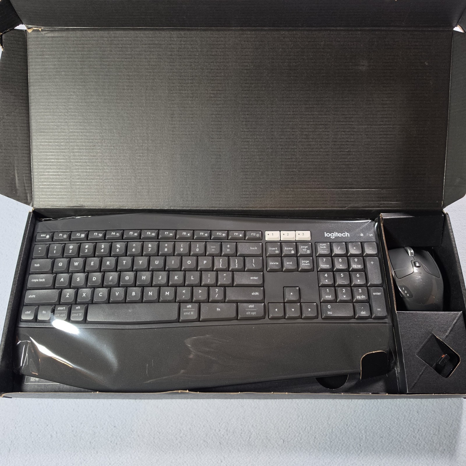 Logitech K850 Wireless Bluetooth PC Keyboard- Black with M720 mouse