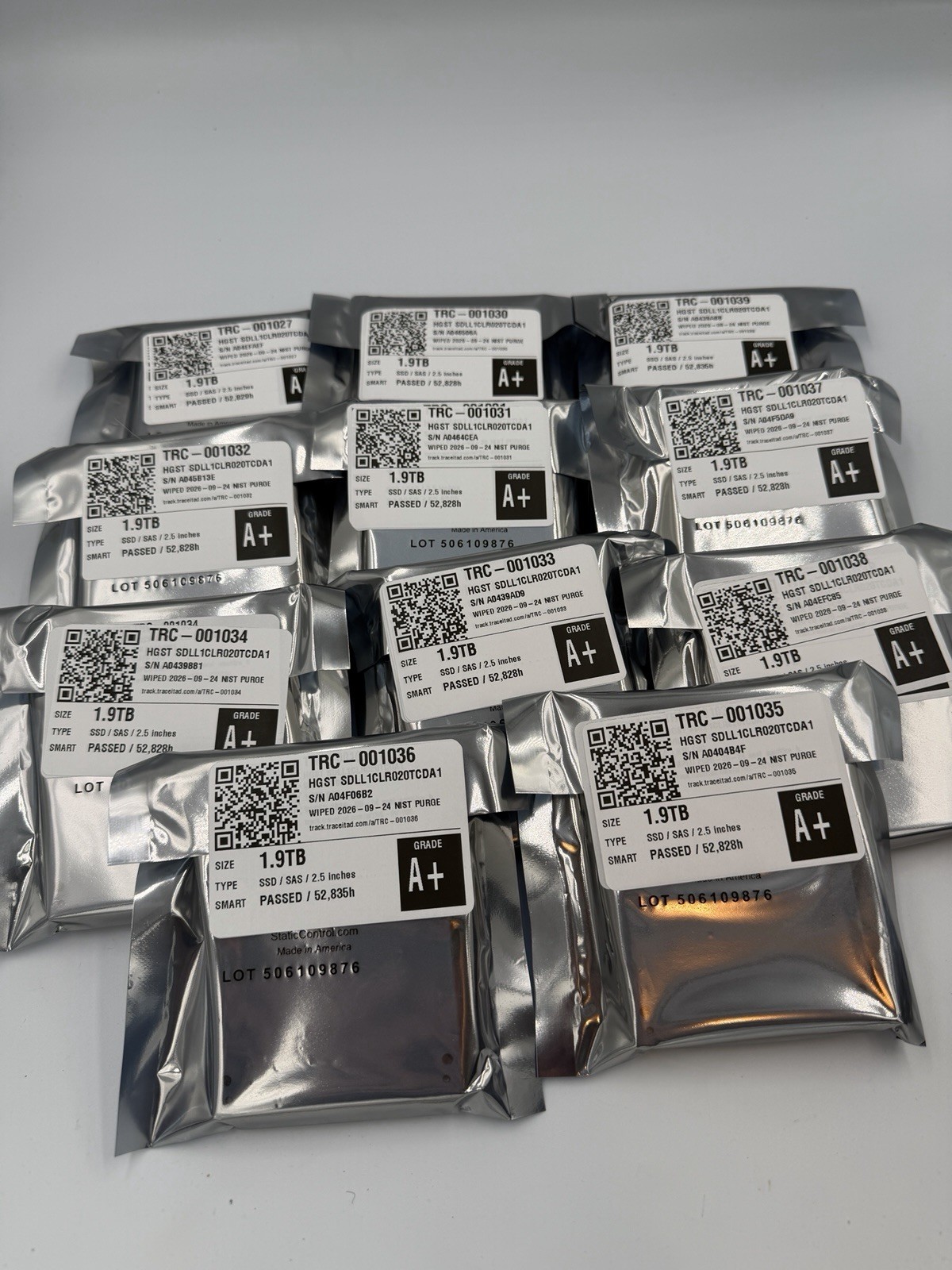 Lot of 11 Western Digital Ultrastar DC SS200 1.92TB SAS SSD SDLL1CLR020TCDA1 97%