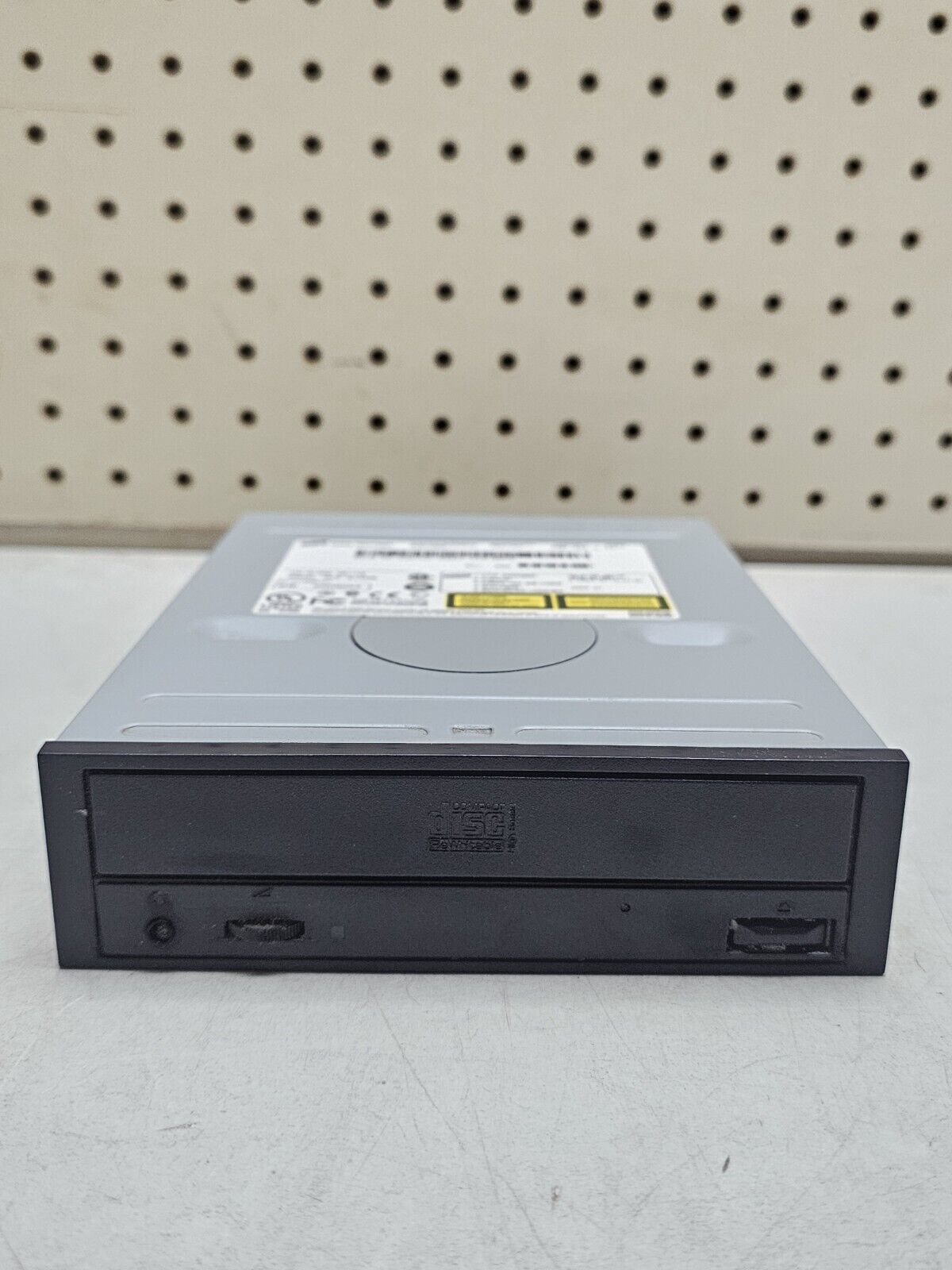 HL Data Storage CD-R/RW Drive Model: GCE-8160B No Power Cord Tested and Works