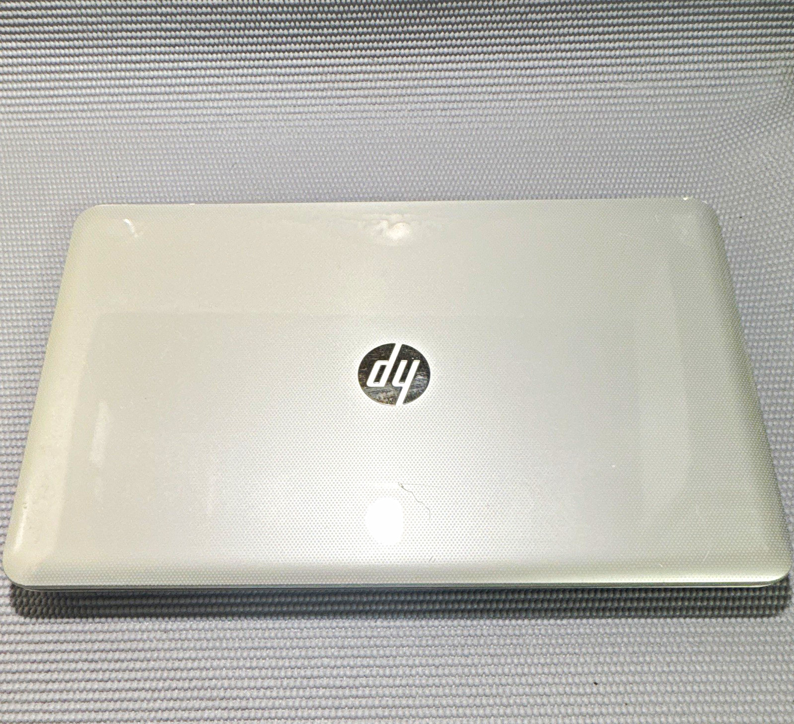 HP Pavilion 17-e110dx 15.6" AMD A6 2.10GHz 6GB 750GB HDD Win8 Black
