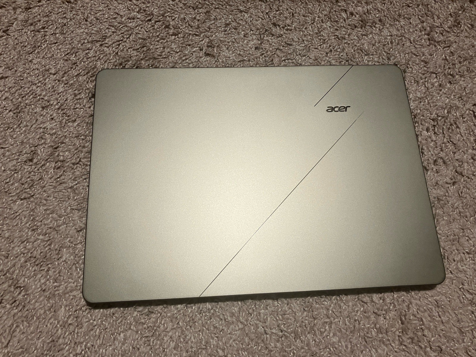 Acer Swift Air 14 (Intel Core 5 320, 8GB, 512 GB) Open Box