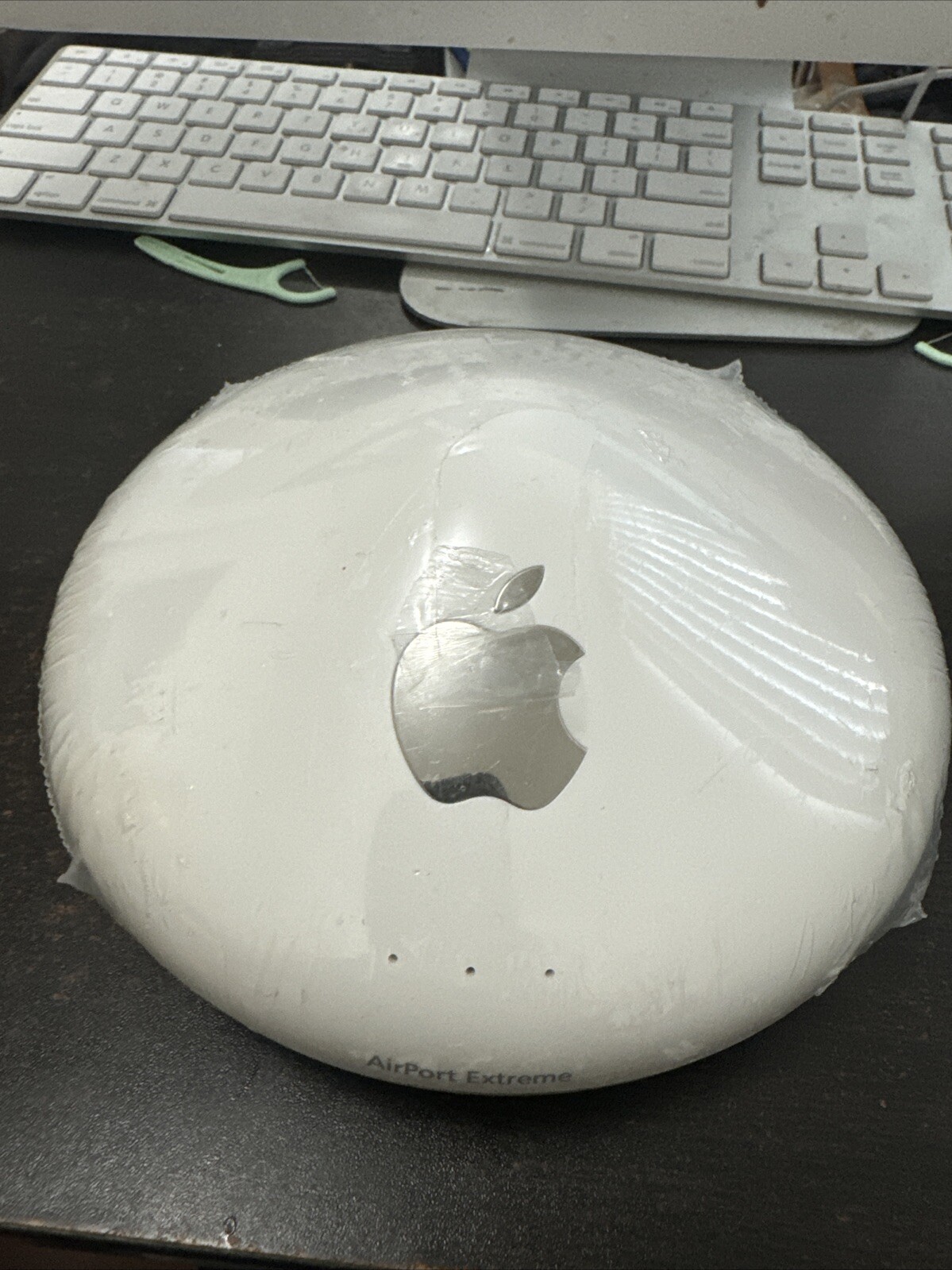 Genuine Apple AirPort Base Station Model No A1034 Unit Only