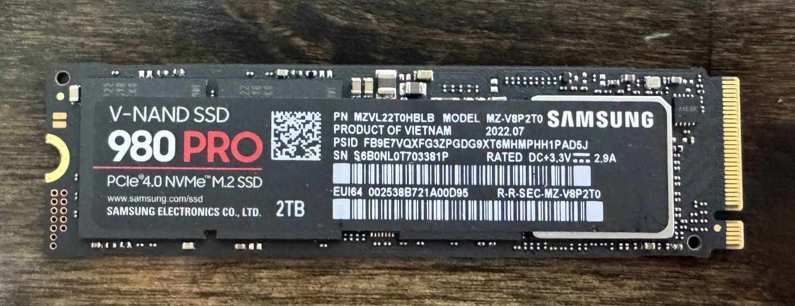 Samsung 980 Pro 2TB  Black PCIe 4.0 NVMe SSD (MZ-V8P2T0)
