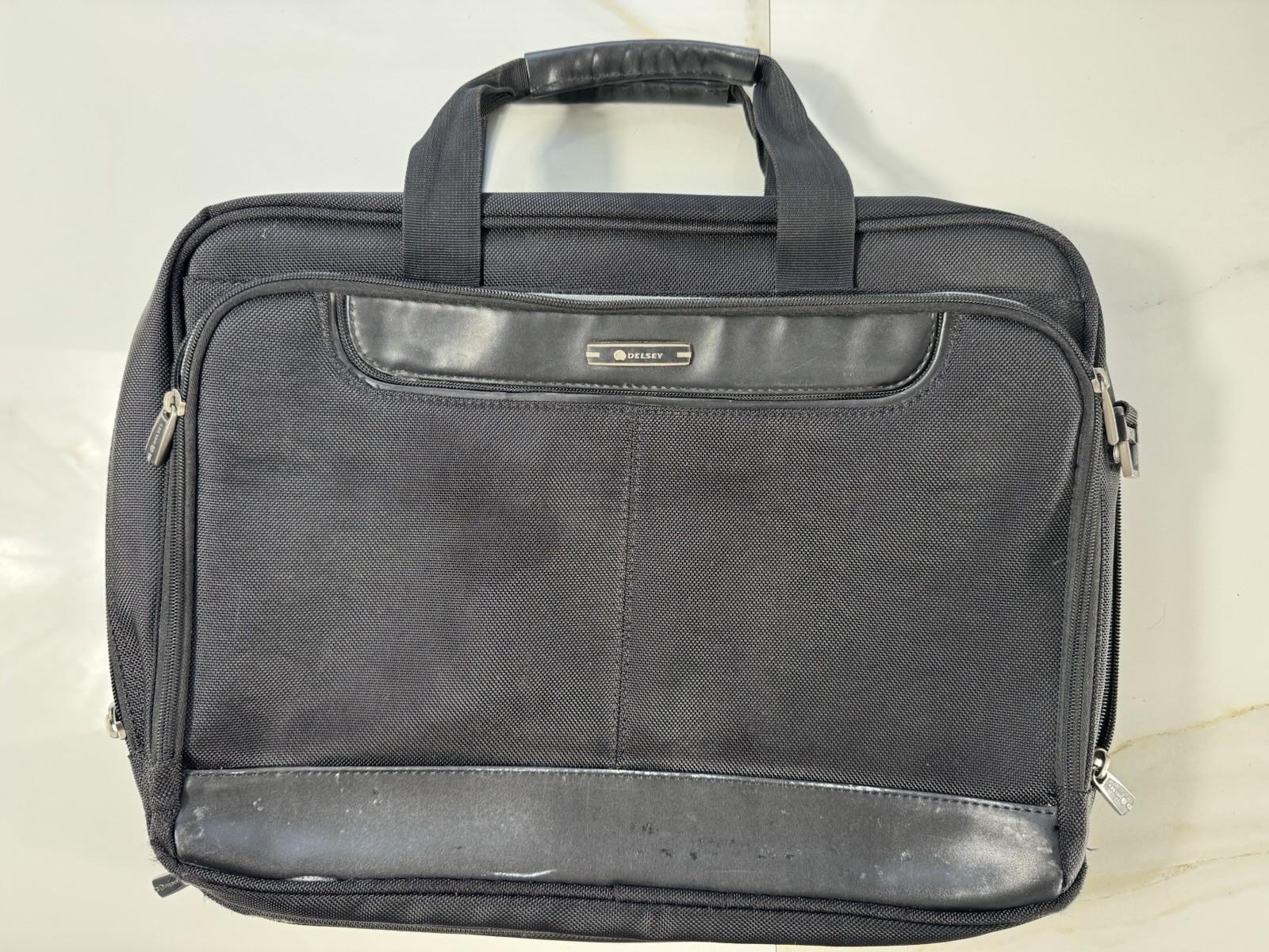 EUC Delsey Messenger Bag/Laptop Zip Canvas Case EUC Black 17"x14" 6-7" Wide