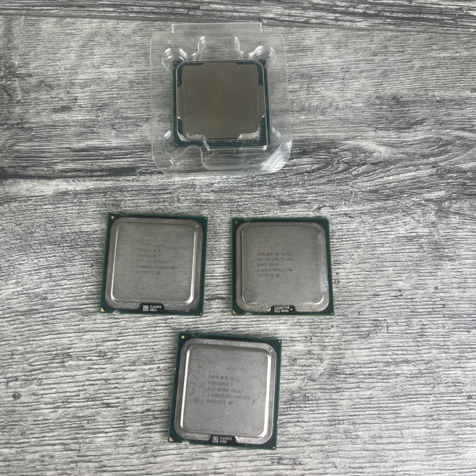 Intel dual-core desktop processors *LOT OF 5*
