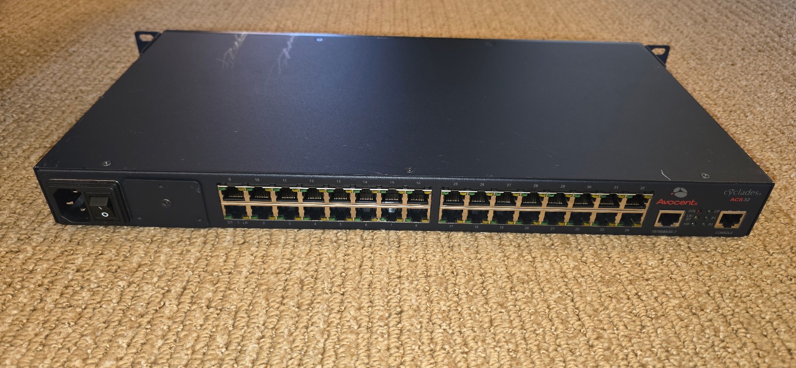 Avocent ACS32-SAC Console Server - Used