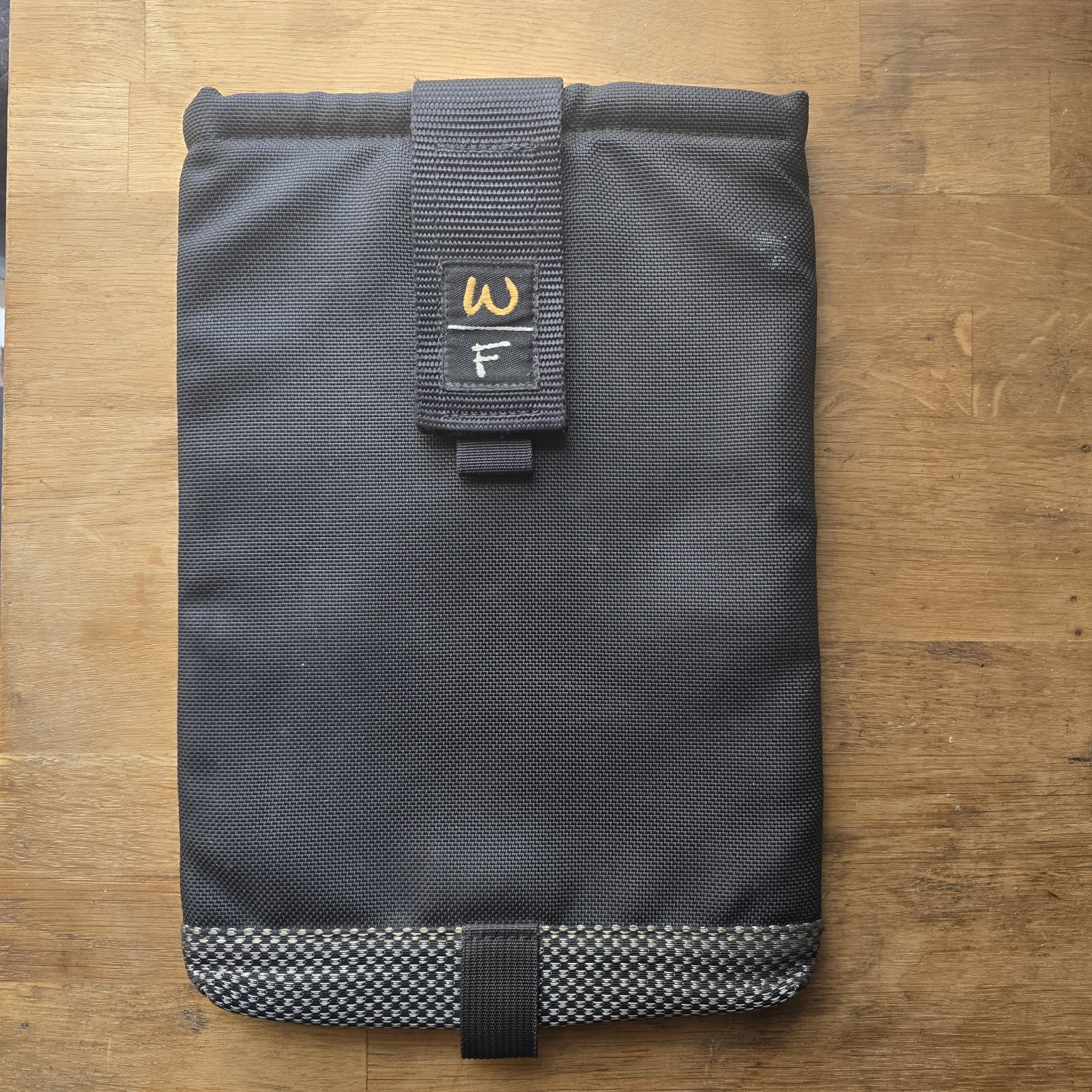 Waterfield SF iPad 11" Pro Sleeve Pouch Bag  Sfbags San Francisco Black Tablet