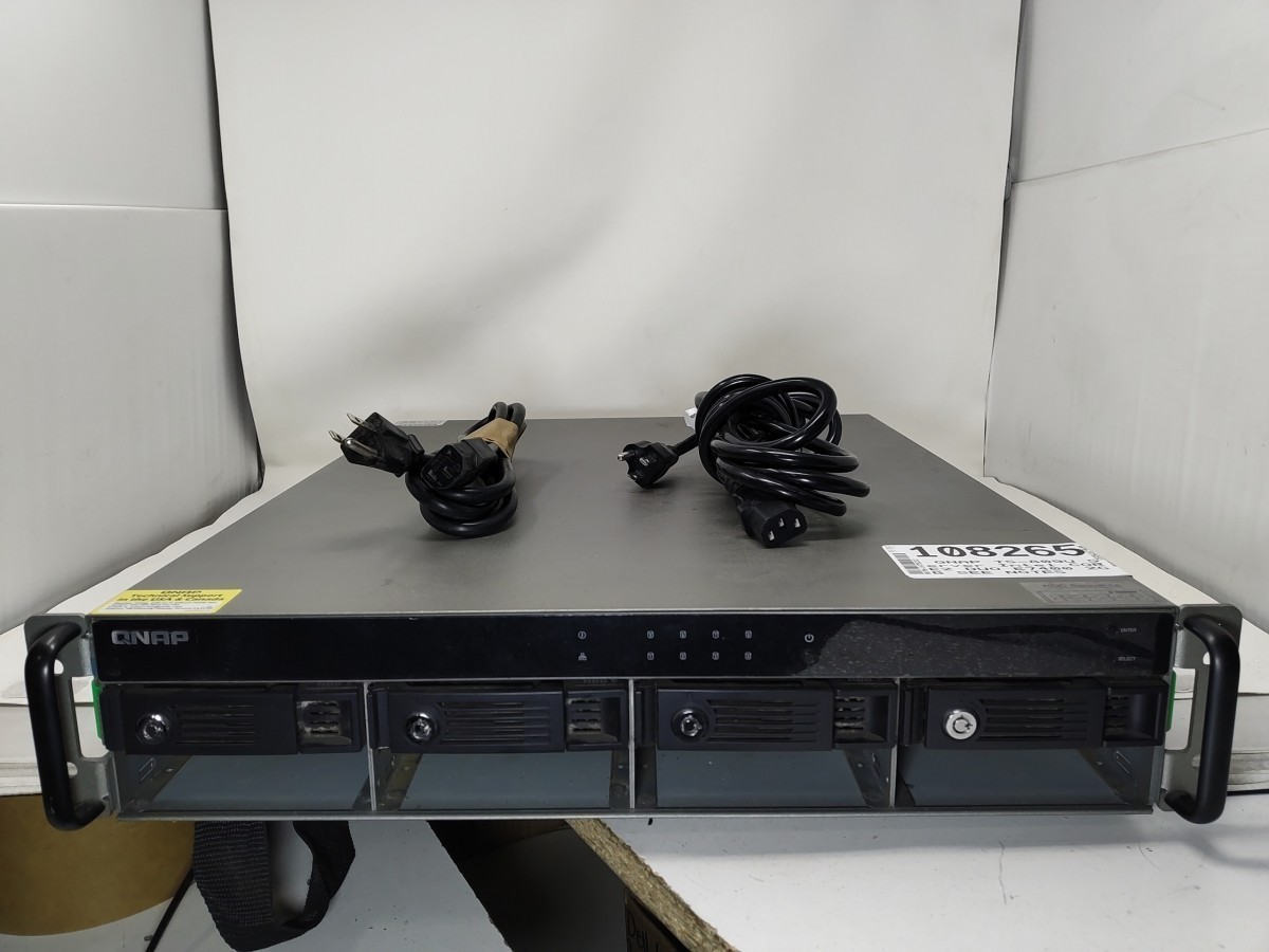 QNAP TS-809U Server Intel CORE2 DUO E7400 2GB SEE NOTES