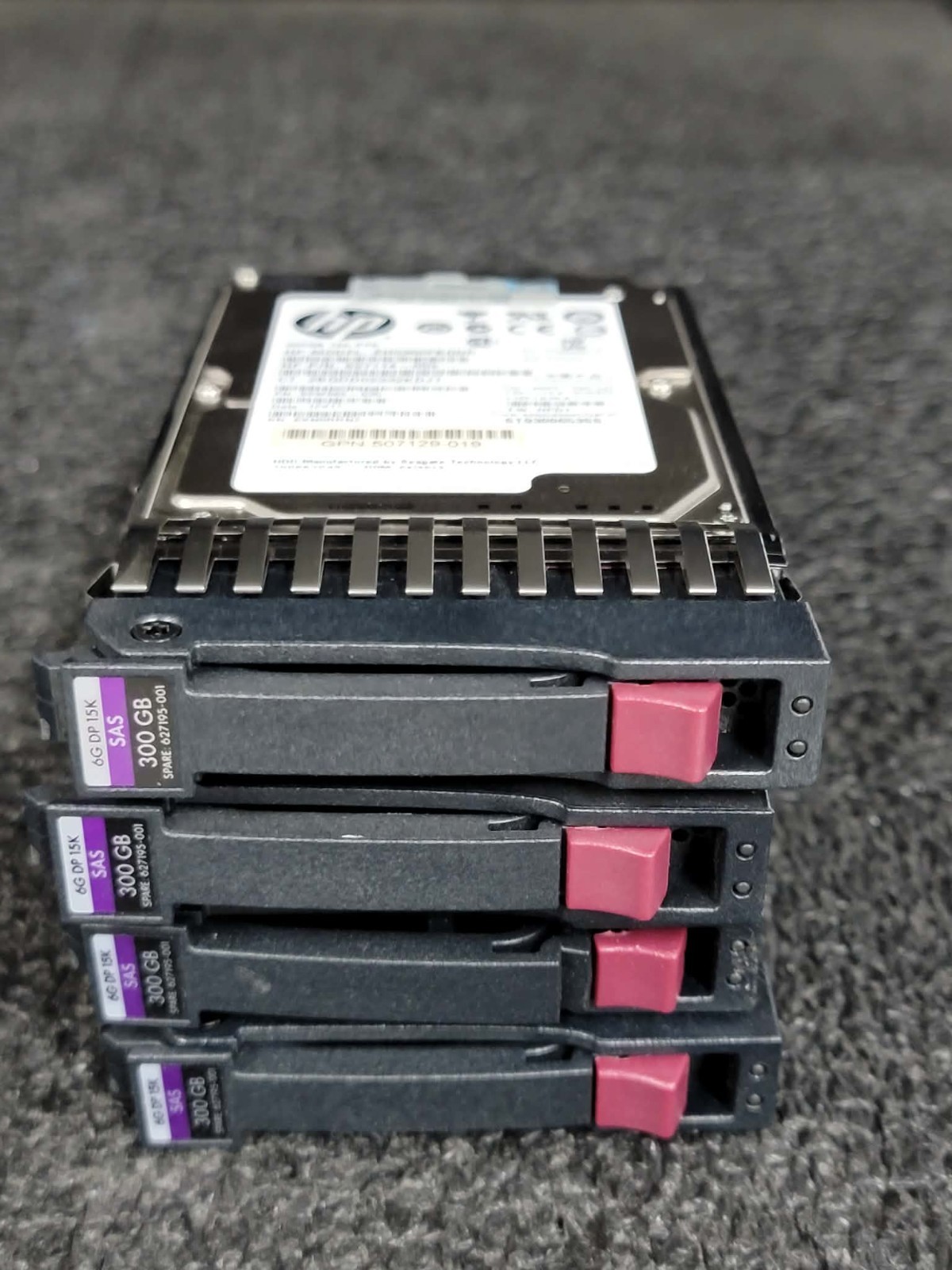 Lot of 4 HP 627114-002 507129-019 EH0300FBQDD 300GB 15K RPM 16MB SAS 2.5" HDD