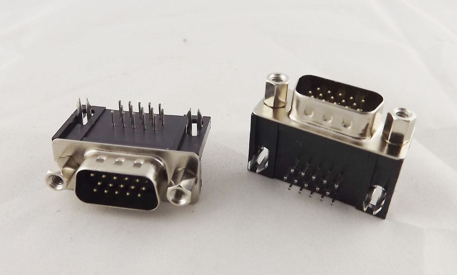 10x D-SUB VGA DB15 15 Pin 3 Rows Male Right Angle PCB Solder Connector Adapter