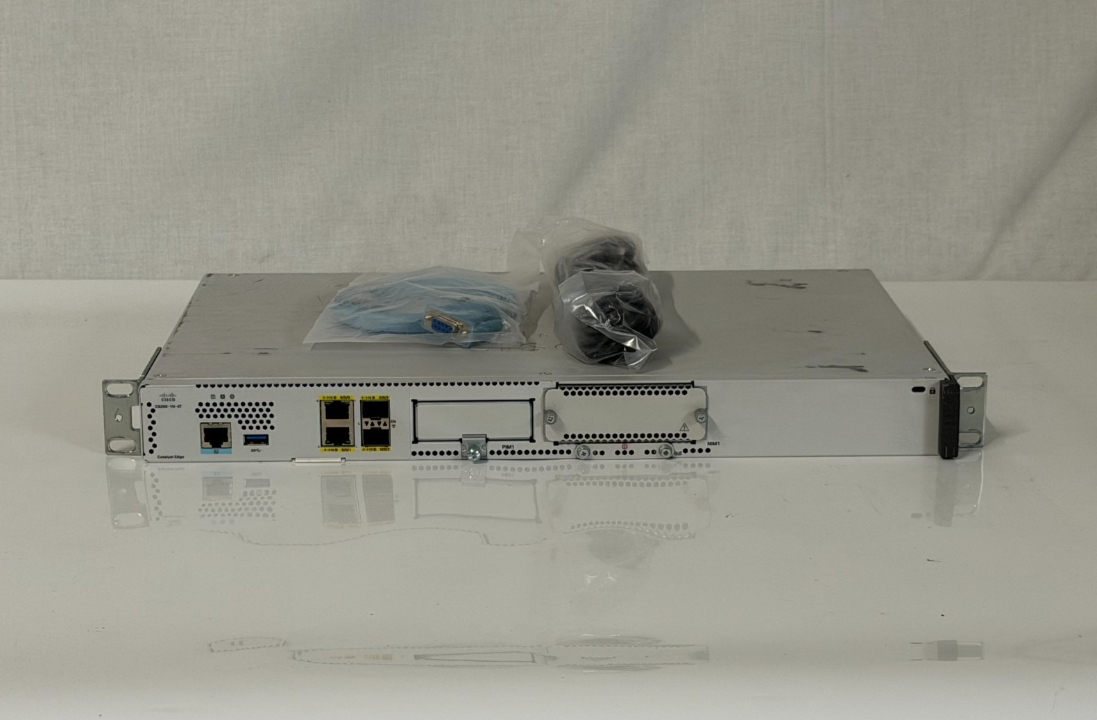 Cisco Catalyst C8200-1N-4T Edge Router 4 Port 1G (2 SFP 2 RJ45) WAN