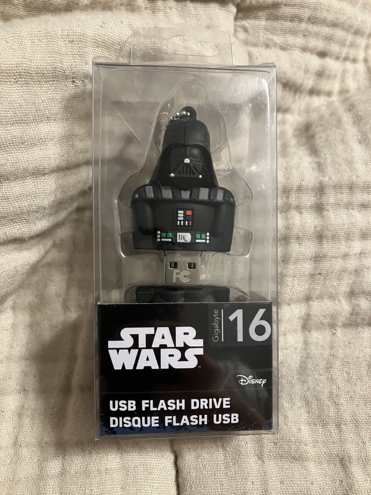 Disney Star Wars Darth Vader USB Flash Drive 16GB USB 2.0 Black