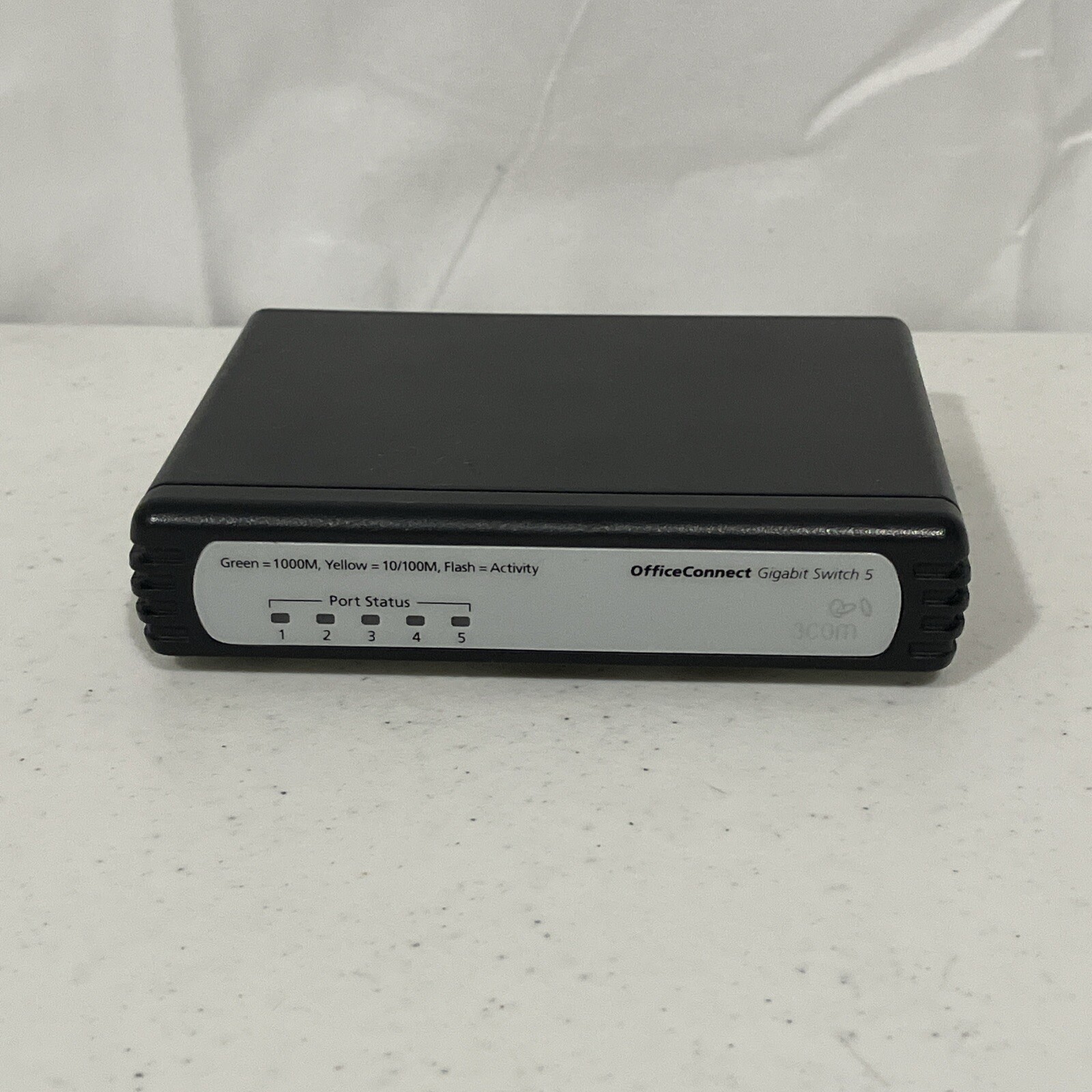 3Com OFFICECONNECT GIGABIT SWITCH 5,  (3C1670500C) 12V 1A Without Power Cable