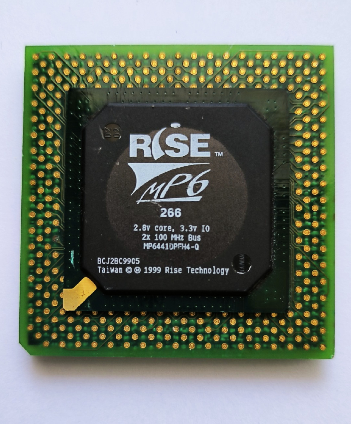 RISE MP6 266 Gold-plated CPU. Highly collectible