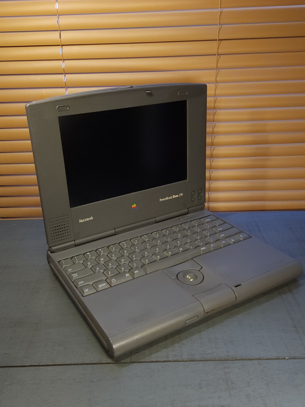 Apple PowerBook Duo 230 M7777 Vintage Tech Laptop Computer History Untested