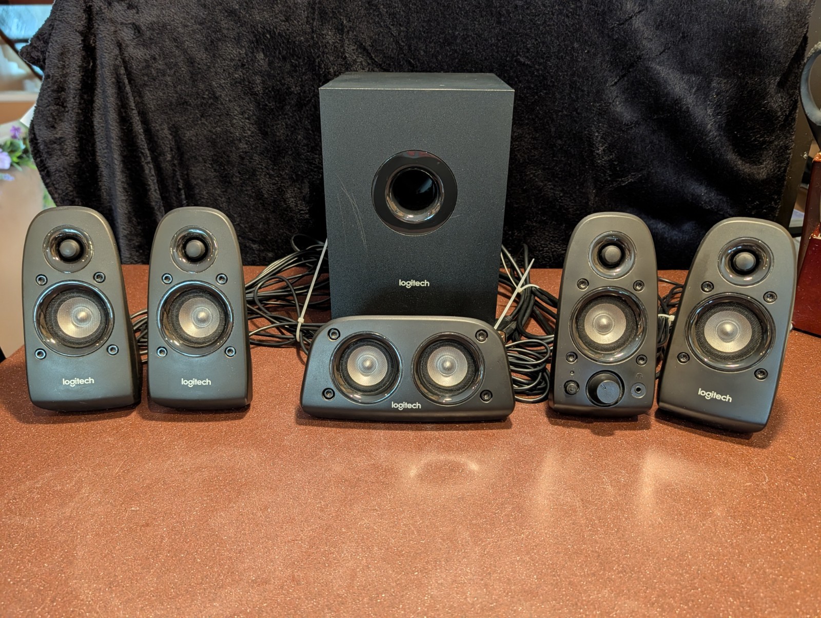 Complete Logitech Z506 Surround Sound 5.1 Home Theater PC Speaker System Tested