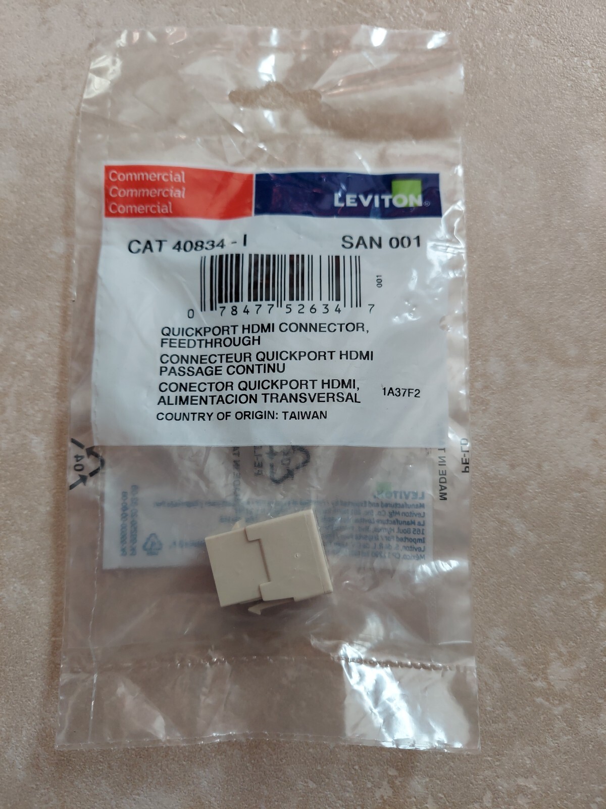Leviton CAT 40834-I QuickPort HDMI Snap-In Connector, Feedthrough, Ivory