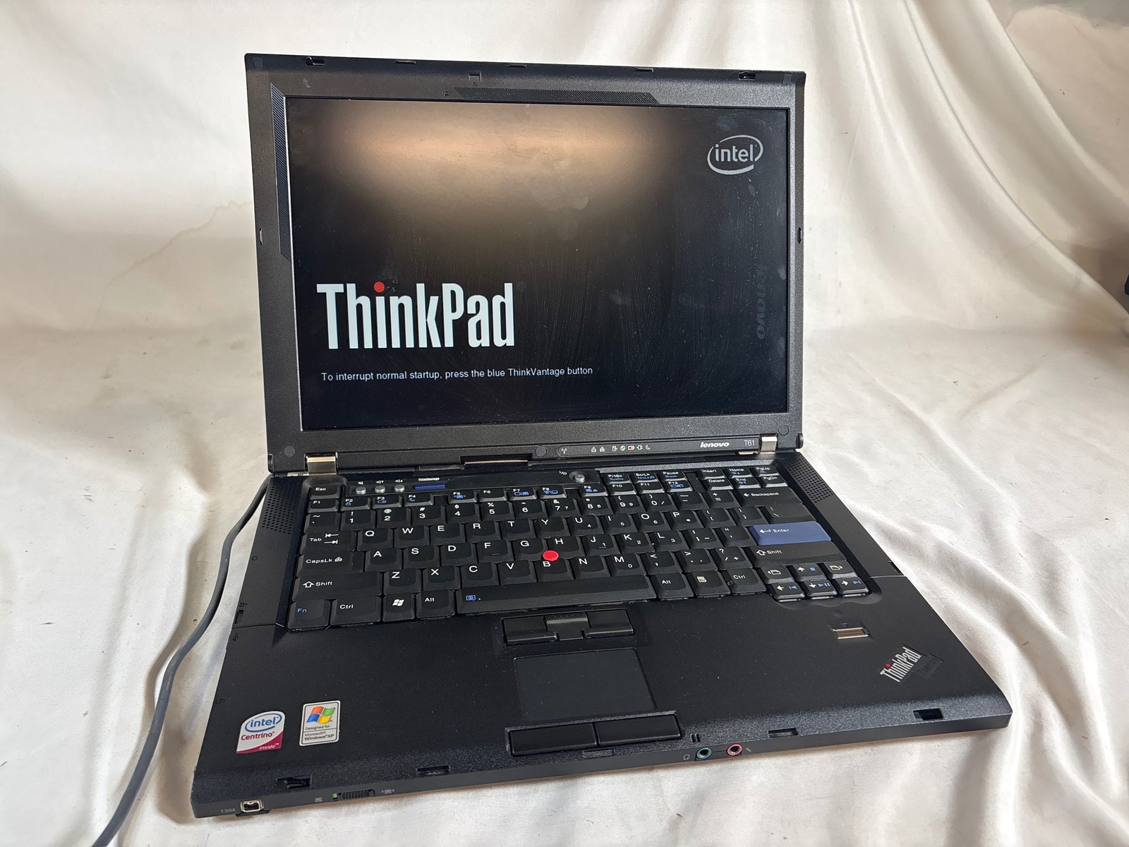Lenovo ThinkPad T61 Core 2 Duo T8100 2GB No Drive 14.1"