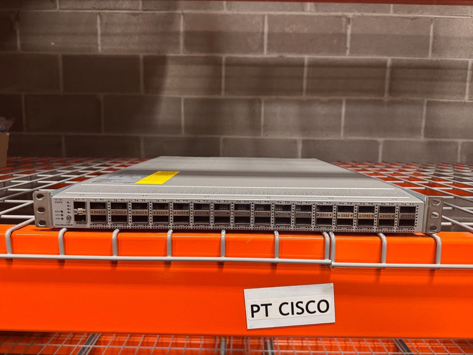 Cisco N3K-C3232C Nexus 3232C 32-Port 100GBE Switch Rack Ears