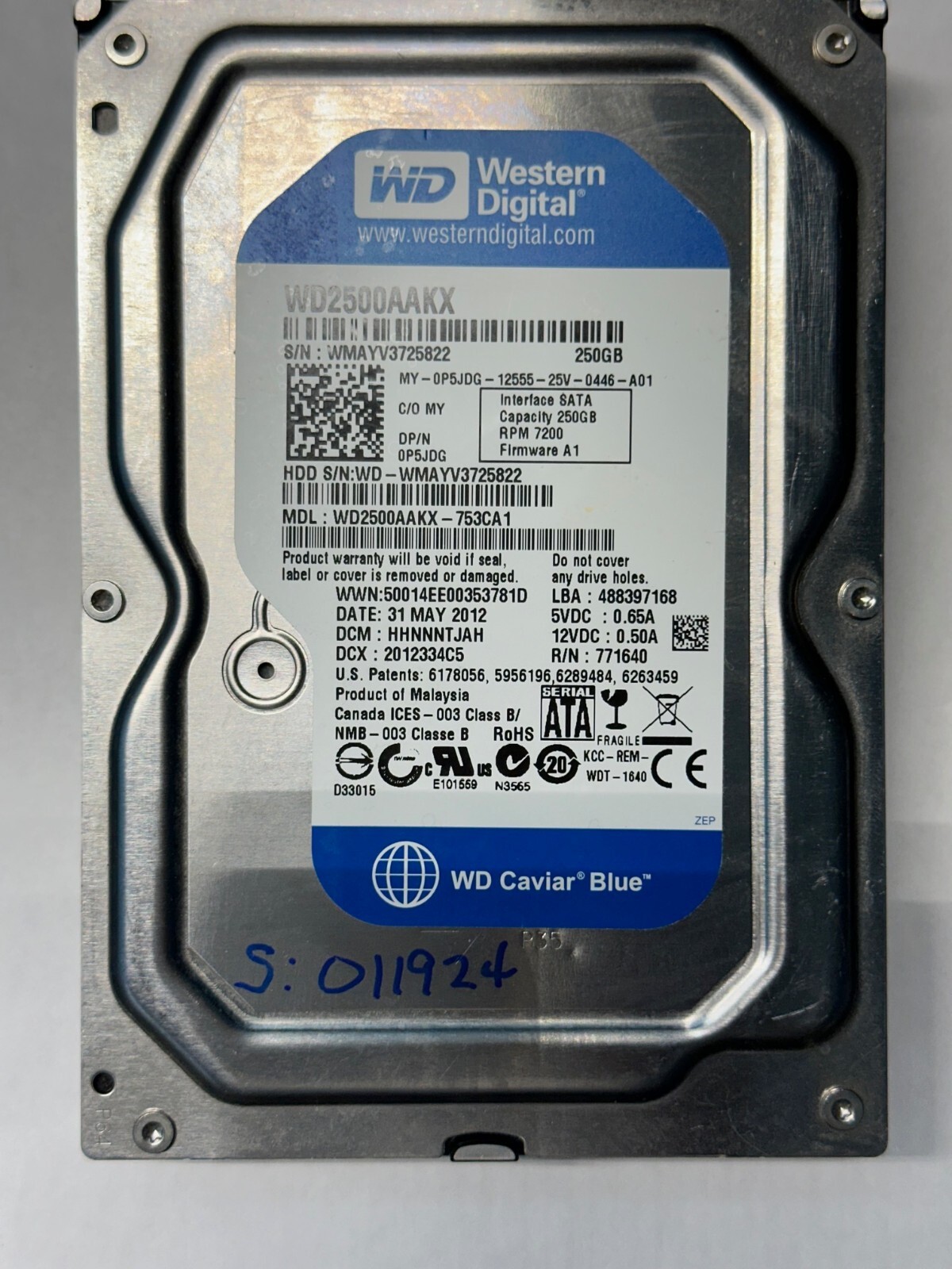 Desktop Hard Drive BlueWestern Digital WD2500AAKX 250GB 720RPM SATA 6Gb/s 3.5in 