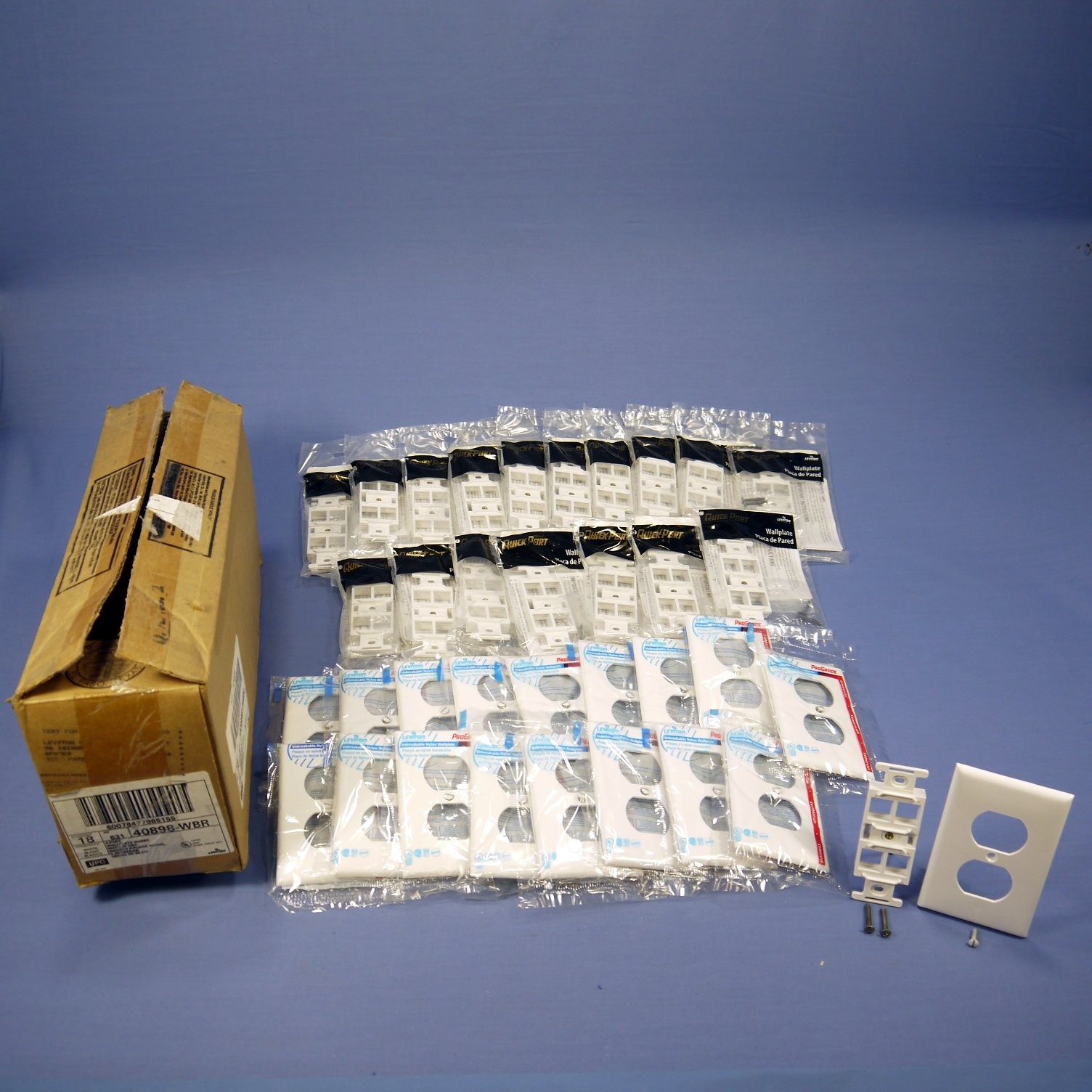 18 Leviton Quickport Snap-In 4-Port Wallplates Insert Duplex 106 White 40898-W