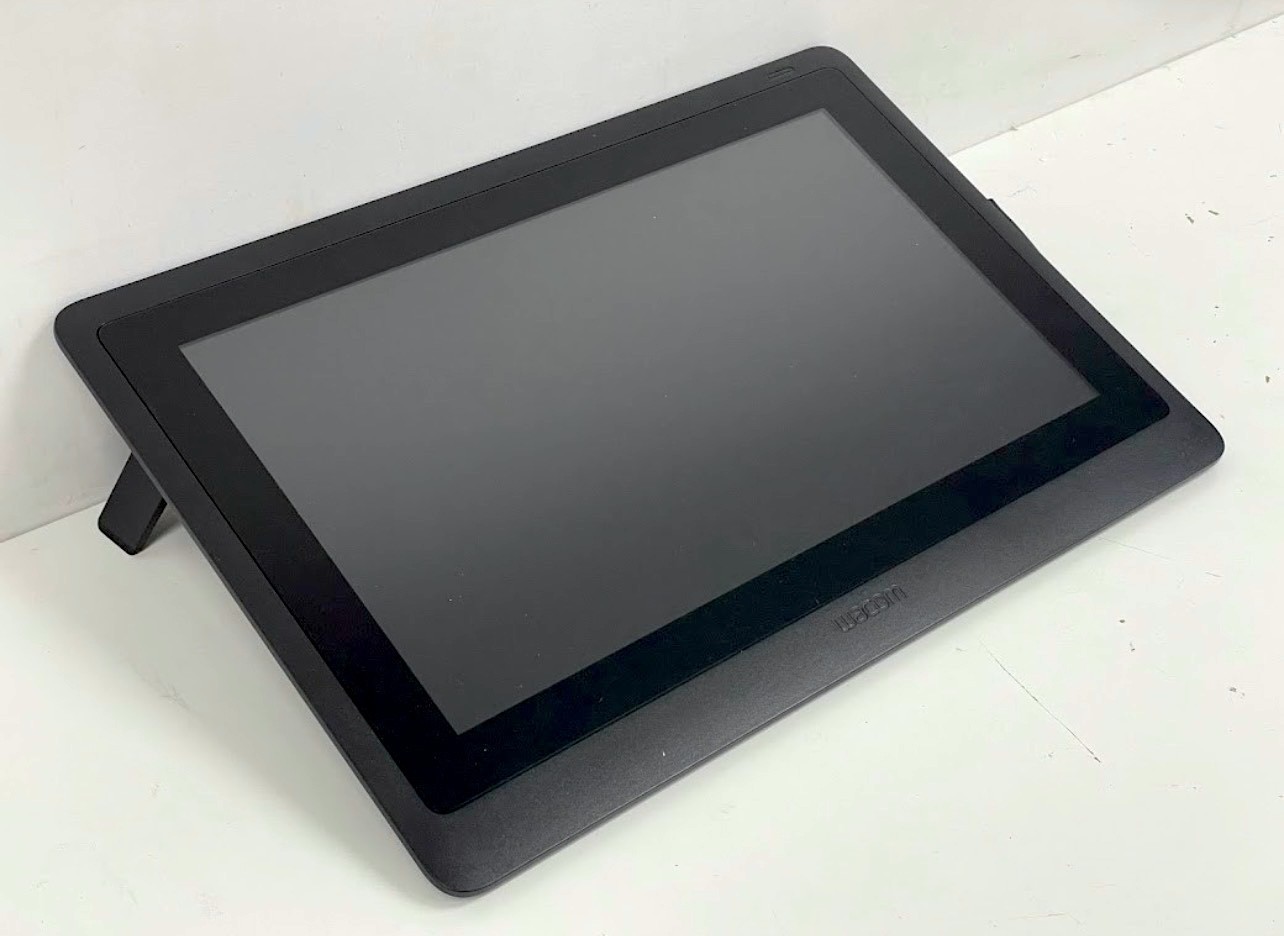 Wacom Cintiq DTK1660K0A 16in Creative Pen Display - Black