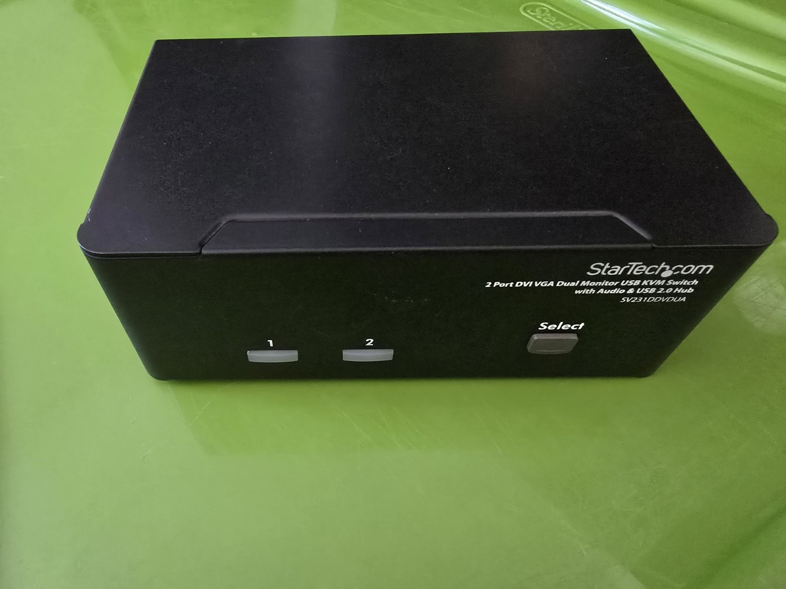 StarTech 2-Port DVI VGA Dual Monitor KVM Switch with USB and Audio USB 2.0 Hub