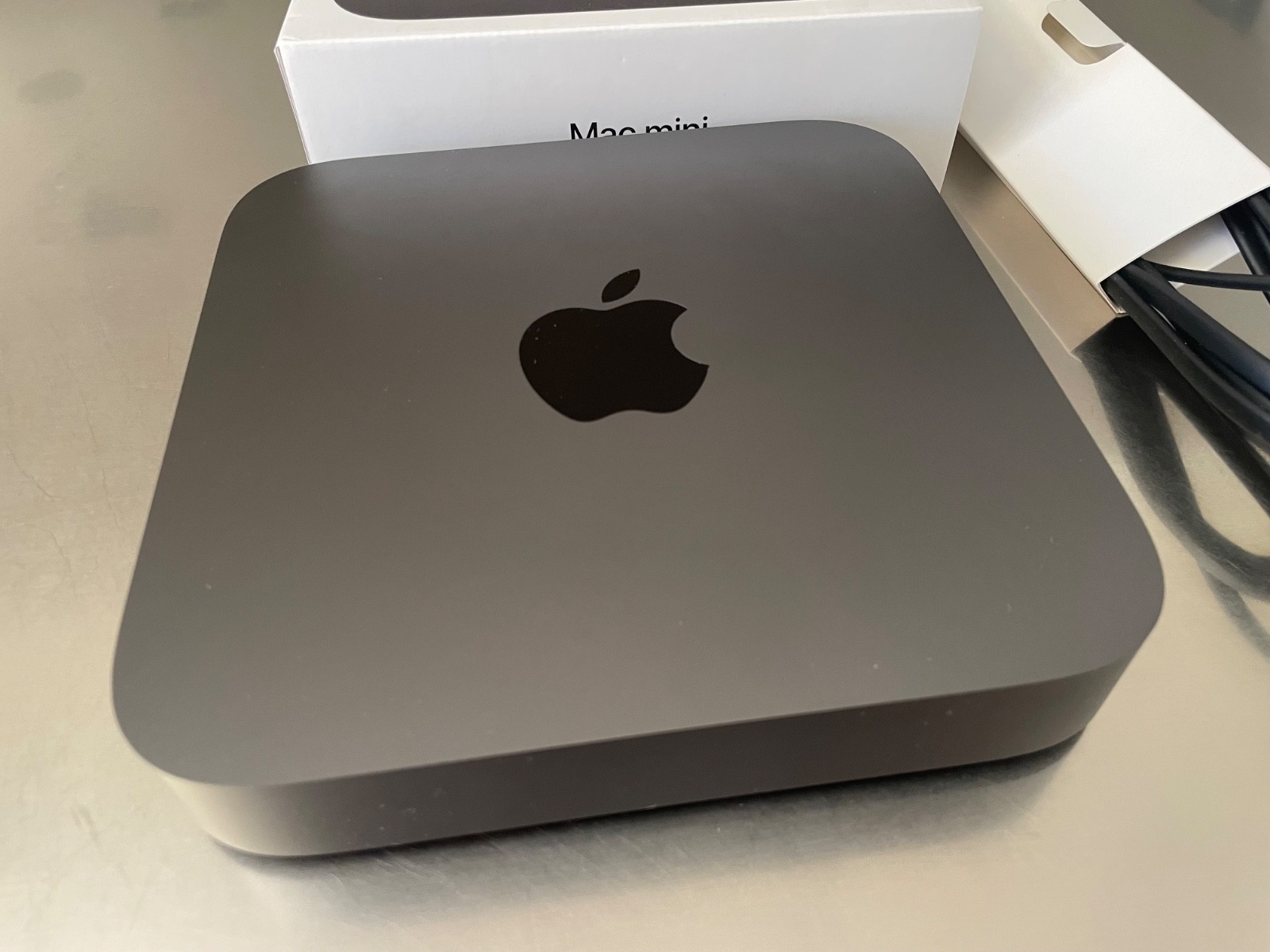 2018 Apple Mac Mini i5 3.0GHz 32GB RAM 256GB SSD Space Gray A1993