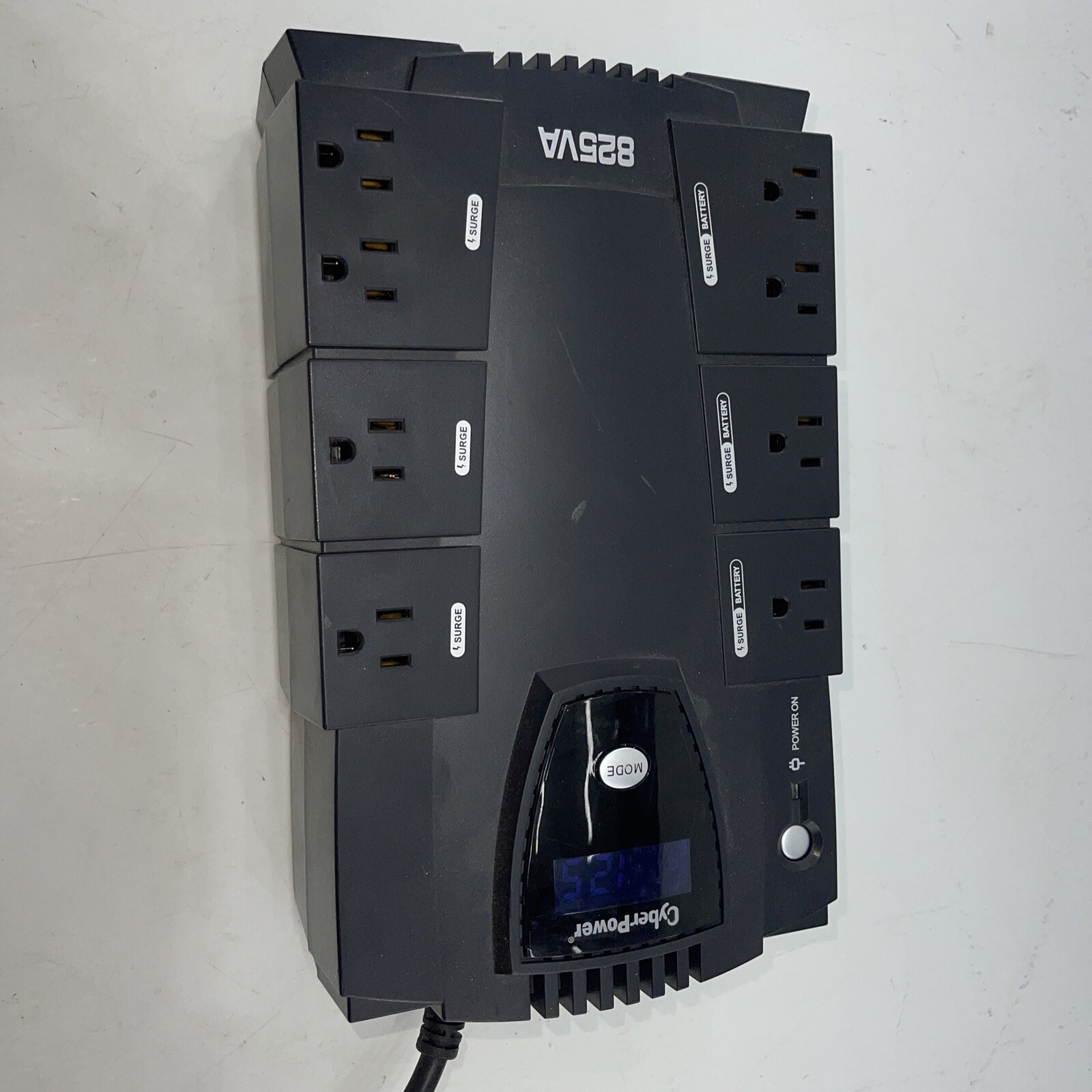 CYBERPOWER CP825LCD,  825VA 450W UPS W/LCD ,  READ